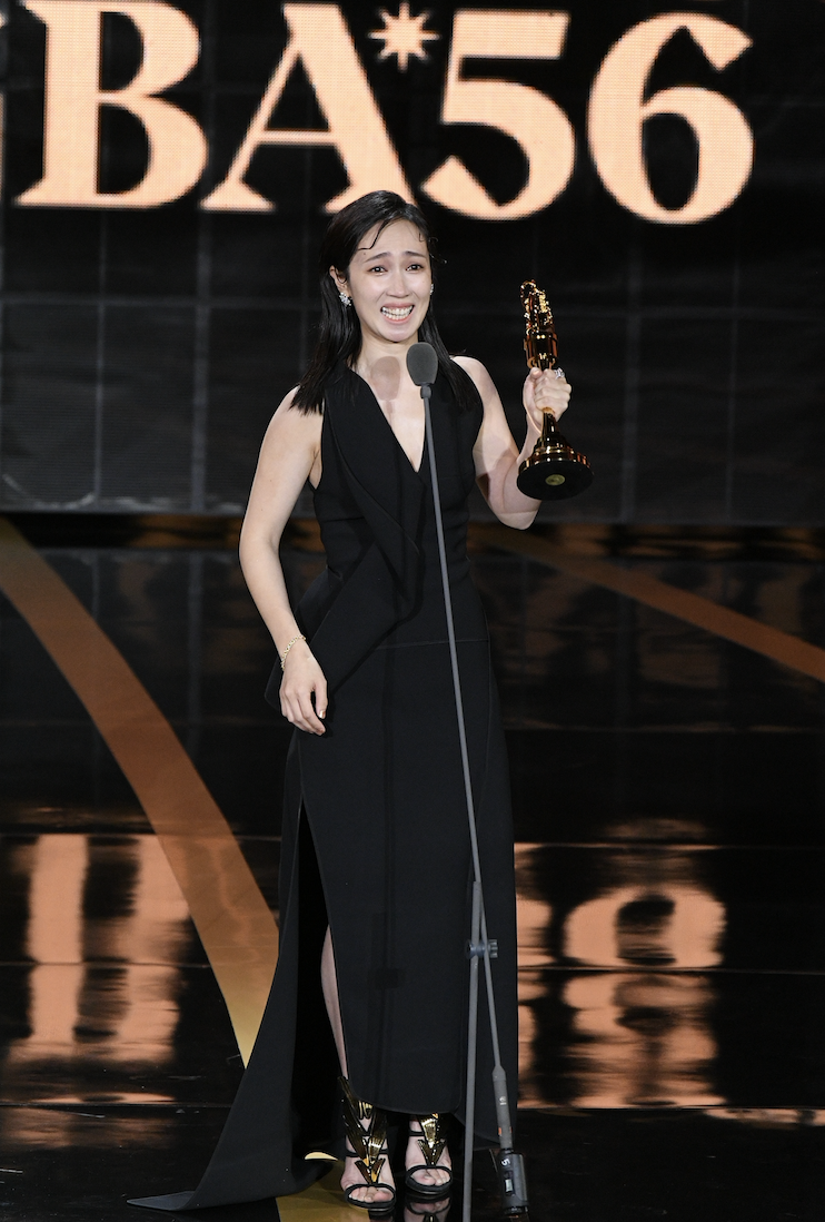 小薰以《大債時代》奪下迷你劇集最佳女配角獎心情激動。