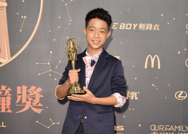 李奕樵獲獎,最感謝家人把他生下來。(三立提供)