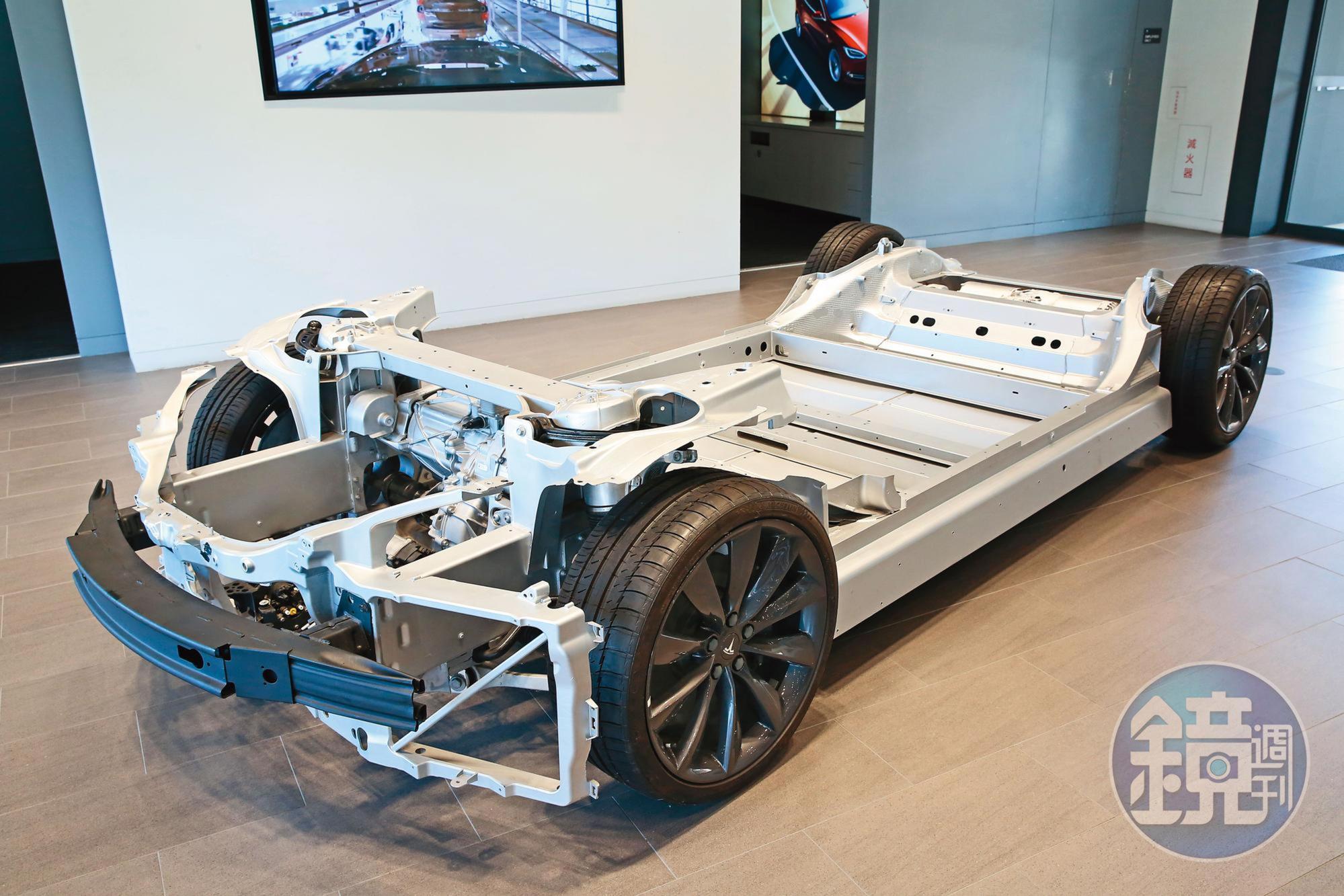 電動車符合環保價值，其中又以電池技術最關鍵，吸引唐鳳目光。