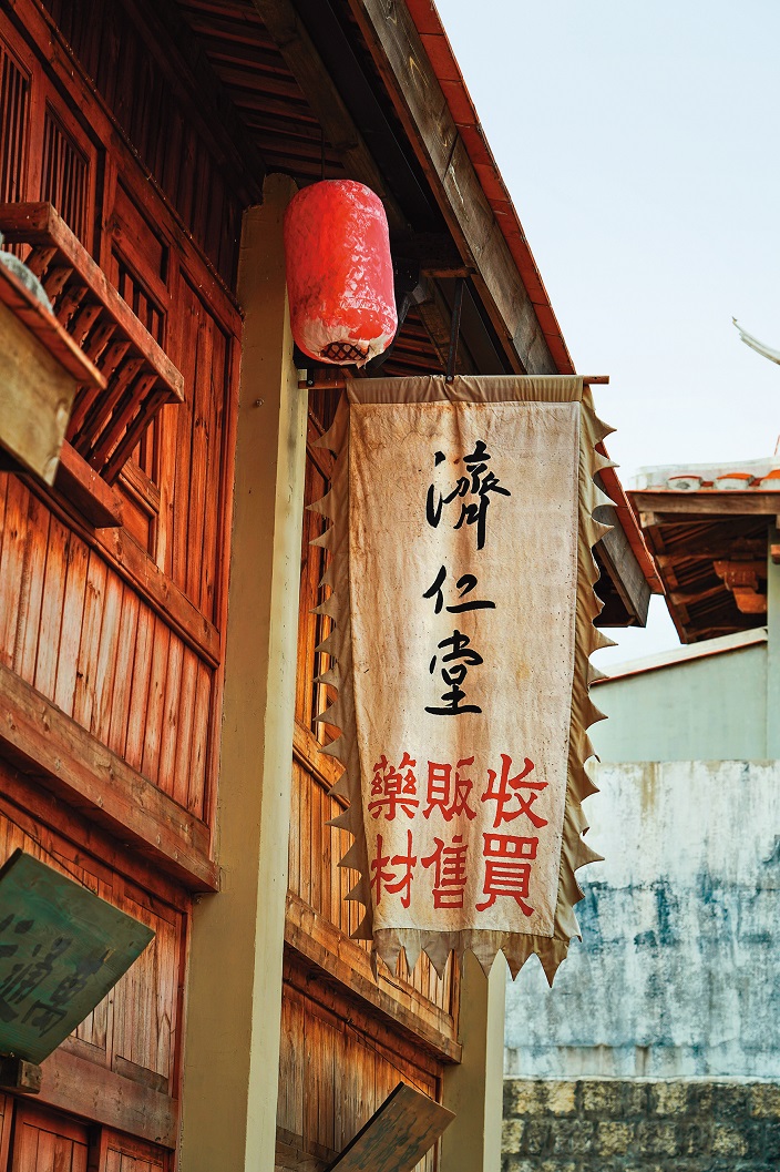 《斯卡羅》台灣府街景出現的商家及店名，均事前考究過。