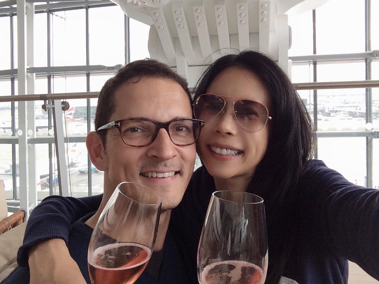 莫文蔚與老公Johannes結婚十週年。（莫家寶貝工作室提供）