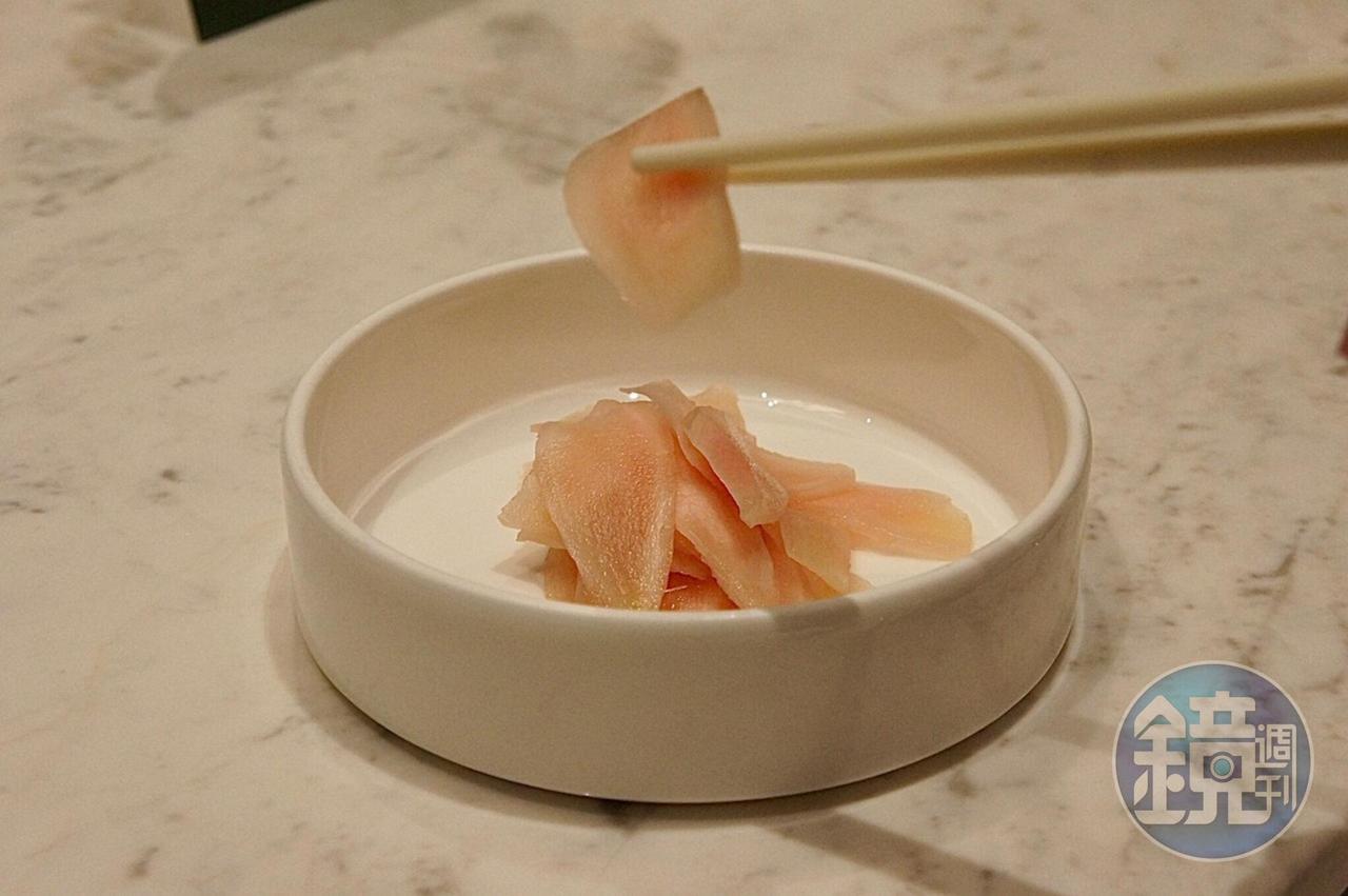 「醃子薑」後勁辣綿延。