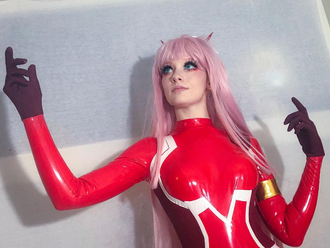 美國百萬網紅瑪莉操作槍枝不慎，竟意外在自宅槍殺好友。（翻攝Mary Anne Oliver Snow IG）