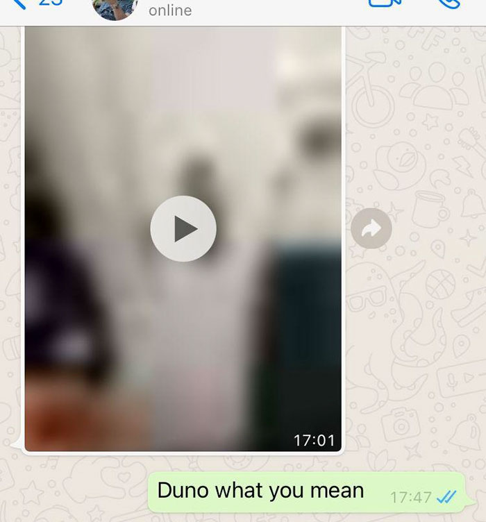 網友氣得公布自己和新人的對話內容。(翻攝Reddit)