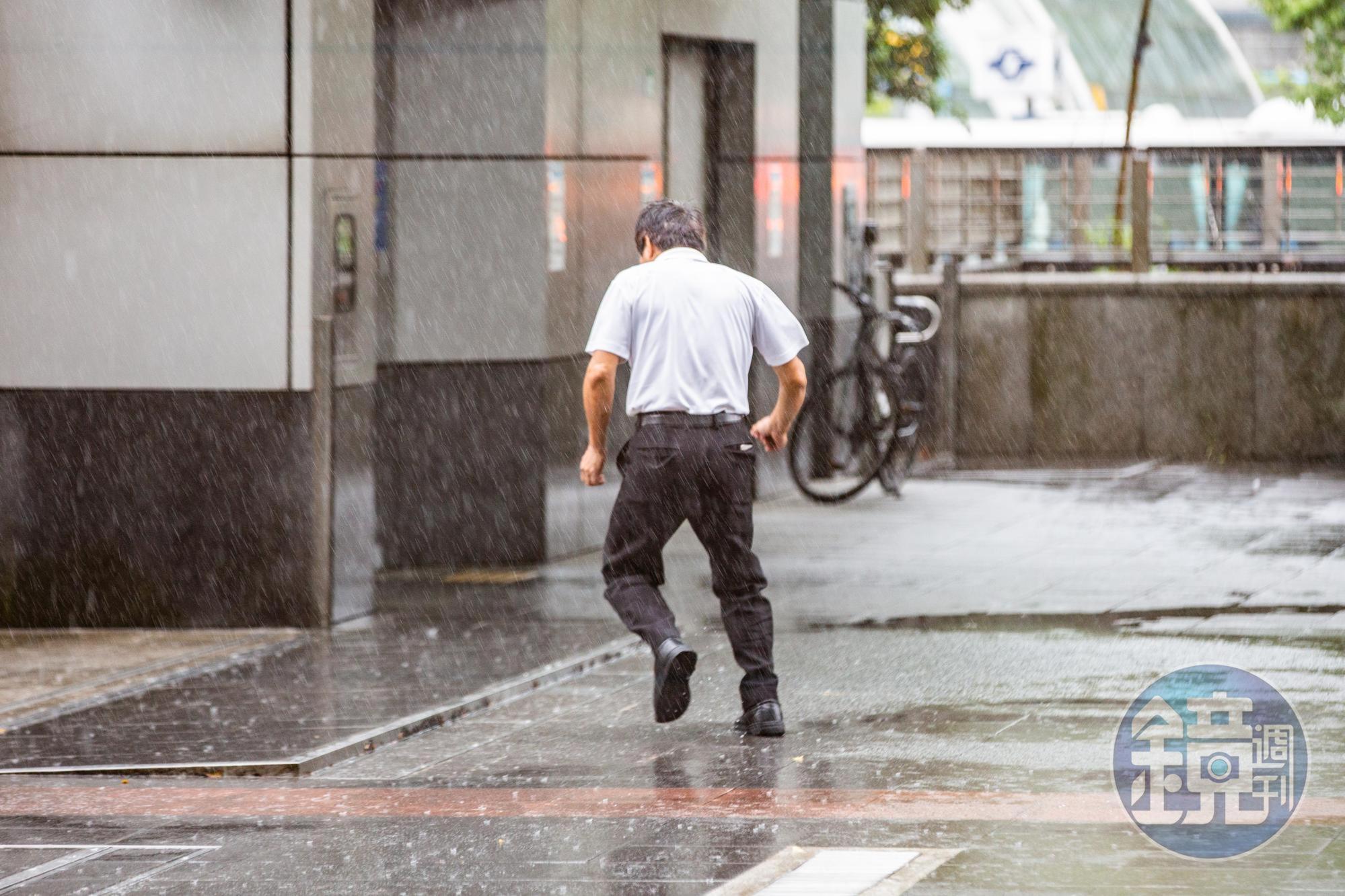 中央氣象今局針對北北基宜4縣市發布大雨特報。(本刊資料照)