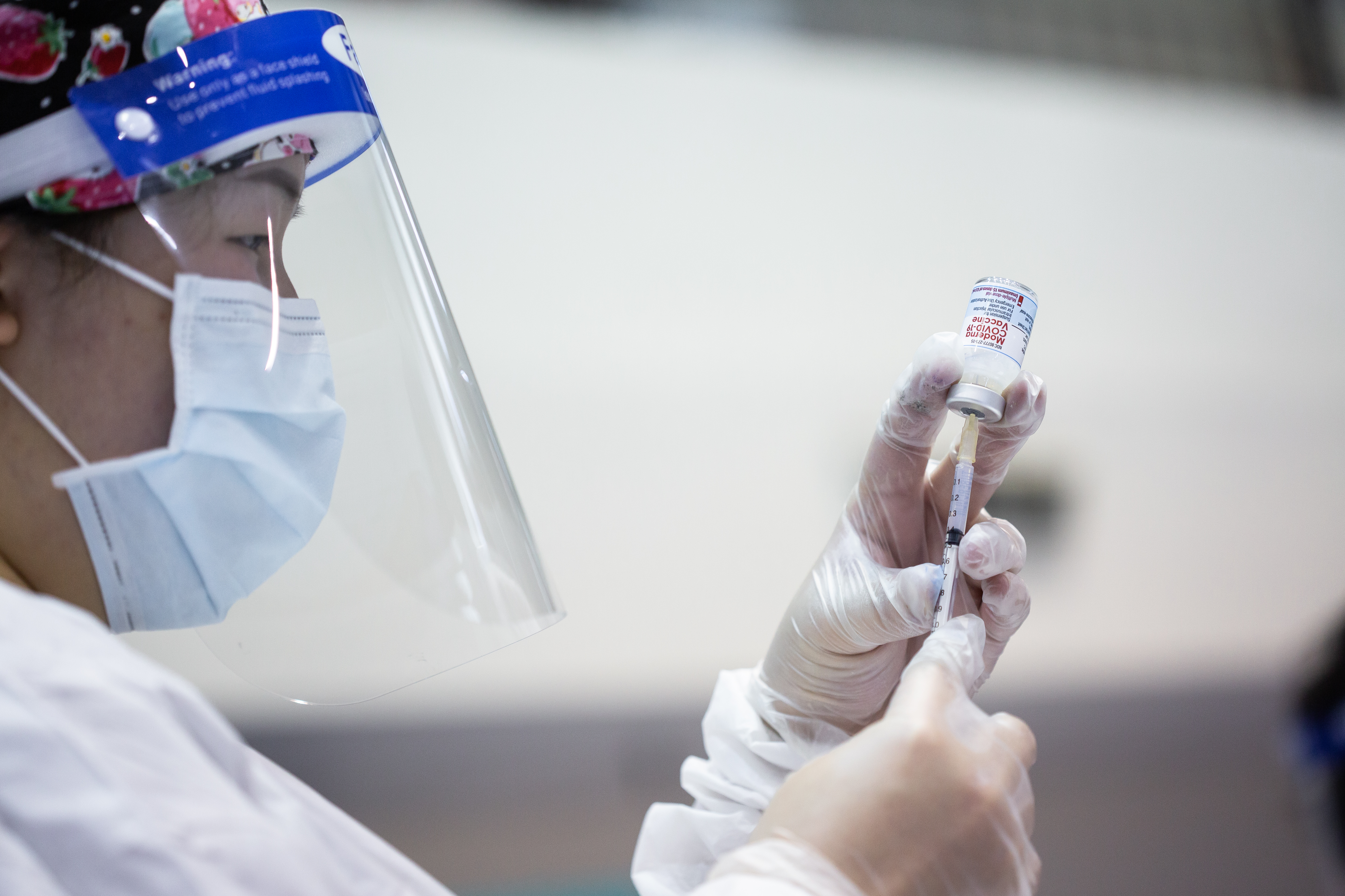 新加坡2劑完整疫苗覆蓋率達到80%，目前已解封採取「與病毒共存」方式。（示意圖，本刊資料照）