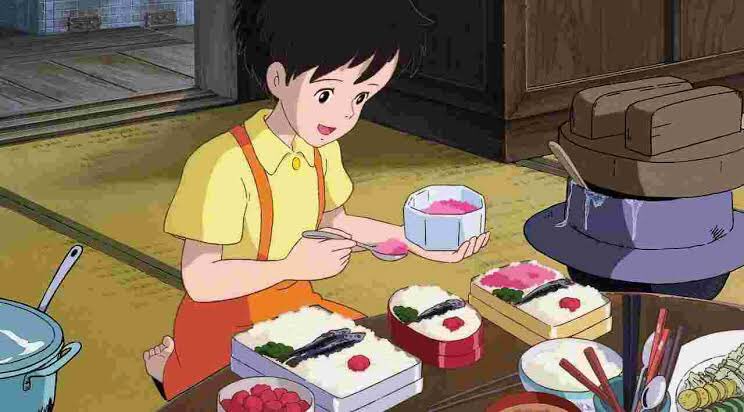 許多人發現此款便當幾乎跟動畫《龍貓》中,姐姐幫家人準備的便當一模一樣。(圖片翻攝推特@_neginuki)