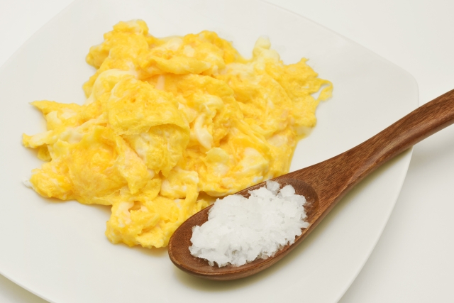 傳說中，軍隊會讓士兵喝乖乖水或者吃加料早餐，以達到抑制性欲的作用。（翻攝自photo-ac）