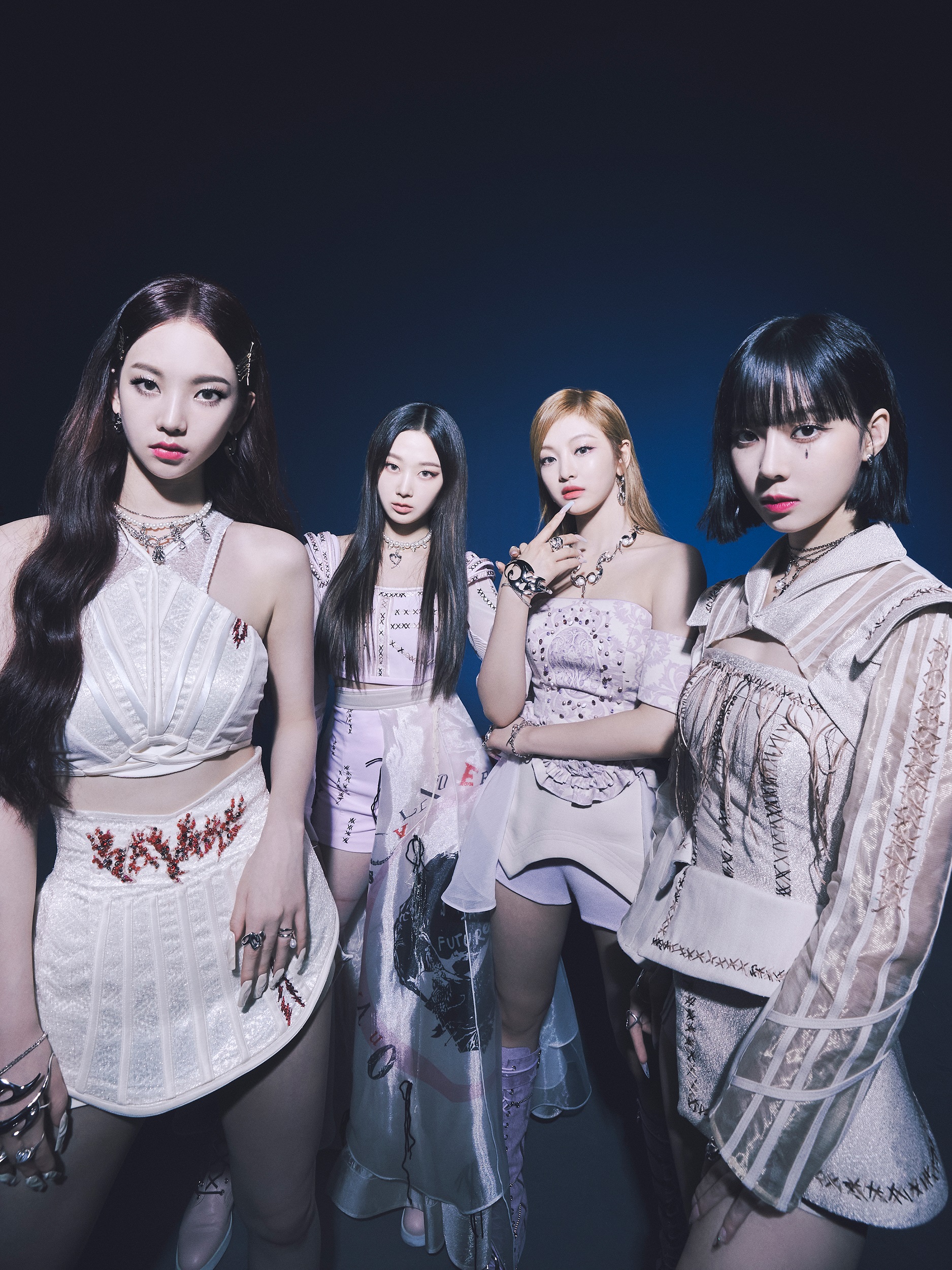 SM女團aespa出道11個月終於發行首張實體專輯。(avex TAIWAN提供)