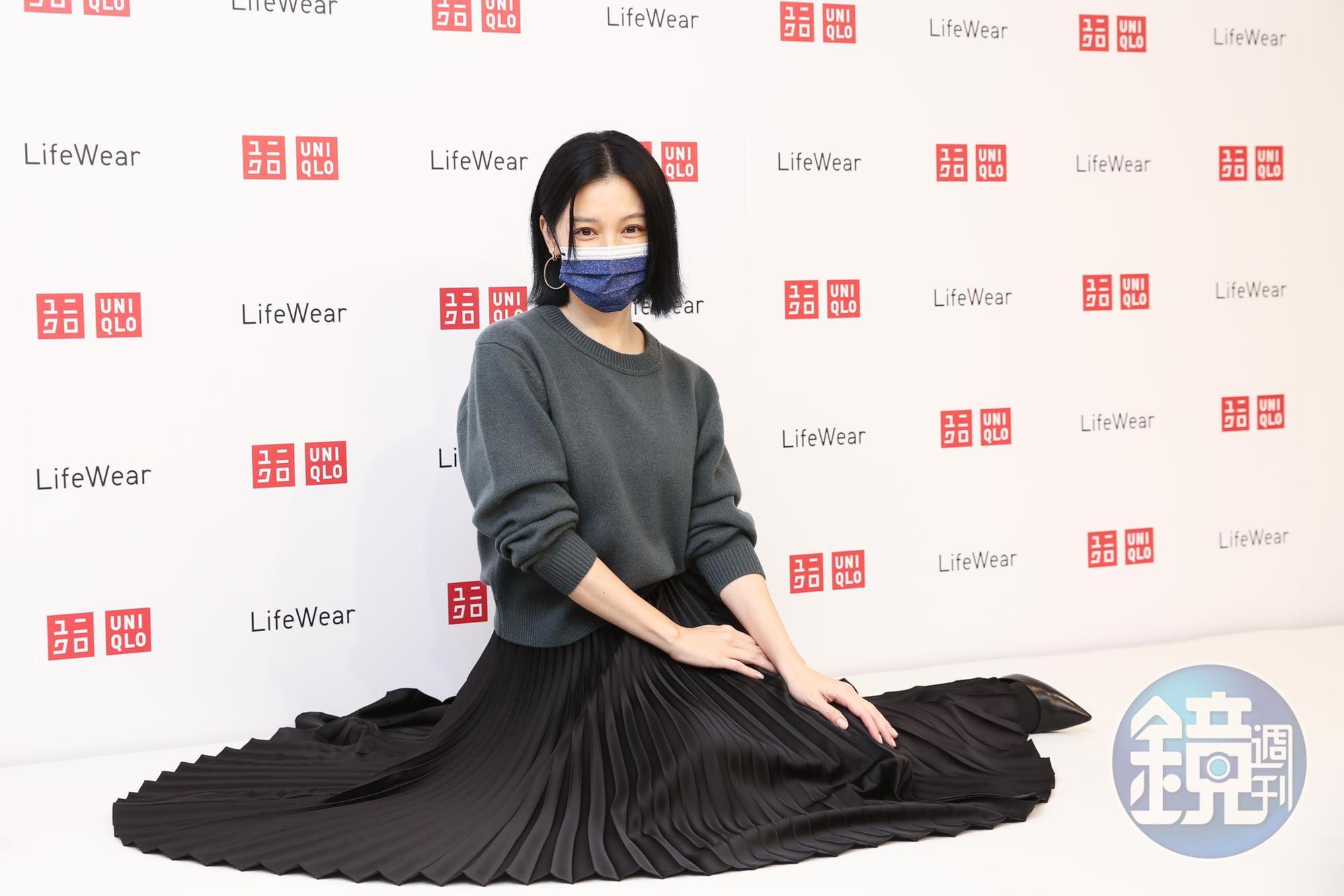 徐若瑄以清透的裸妝感,擔任UNIQLO LifeWear代言人。