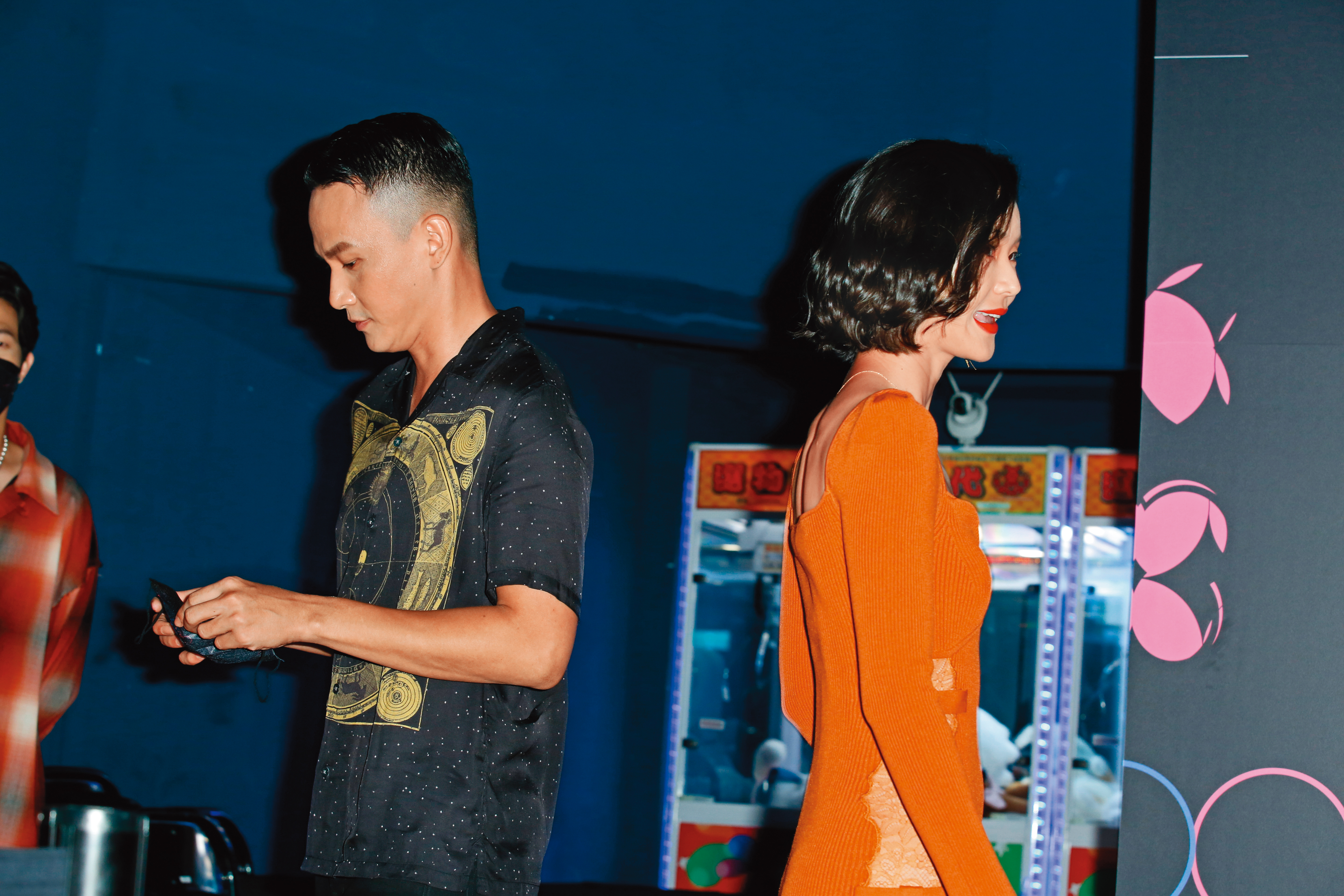 鍾瑶（右）日前出席電影《詭祭》記者會時，與曹晏豪（左）鮮少互動。