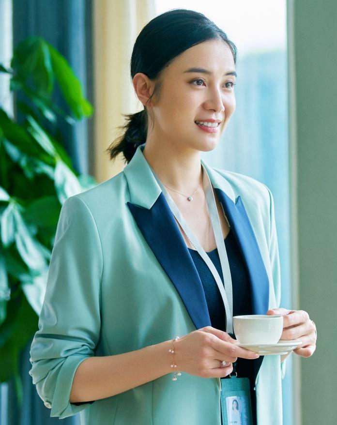中國女星宋佳以《小捨得》獲得第3屆亞洲內容獎最佳女演員獎。（翻攝小捨得微博）