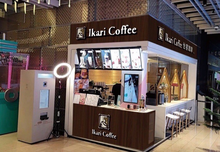 怡客咖啡第一間外帶小型店在101大樓開幕，觀景就是要配咖啡才對味。（怡客咖啡提供）