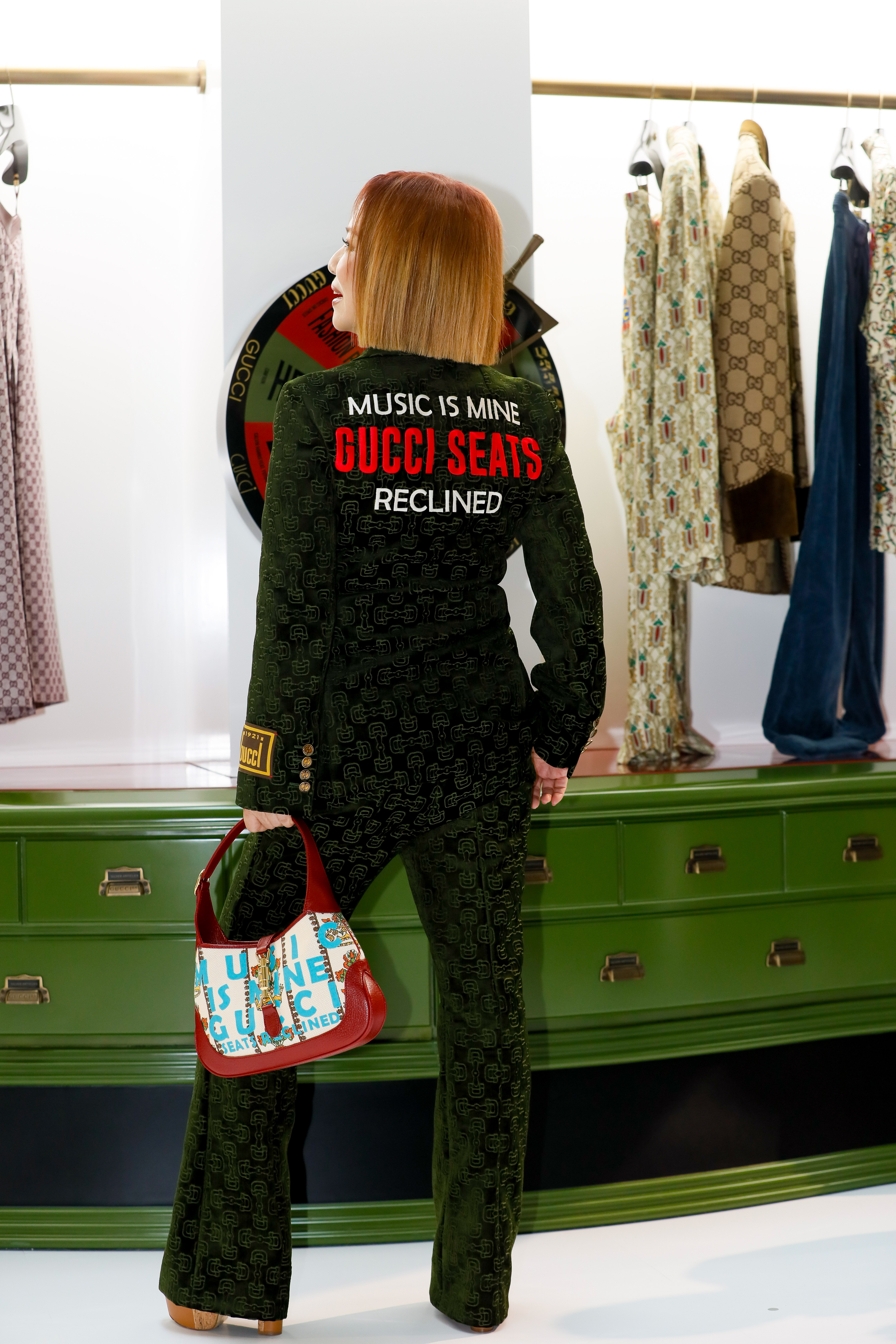ØZI的母親葉璦菱也出席了GUCCI 100週年主題快閃店開幕。
