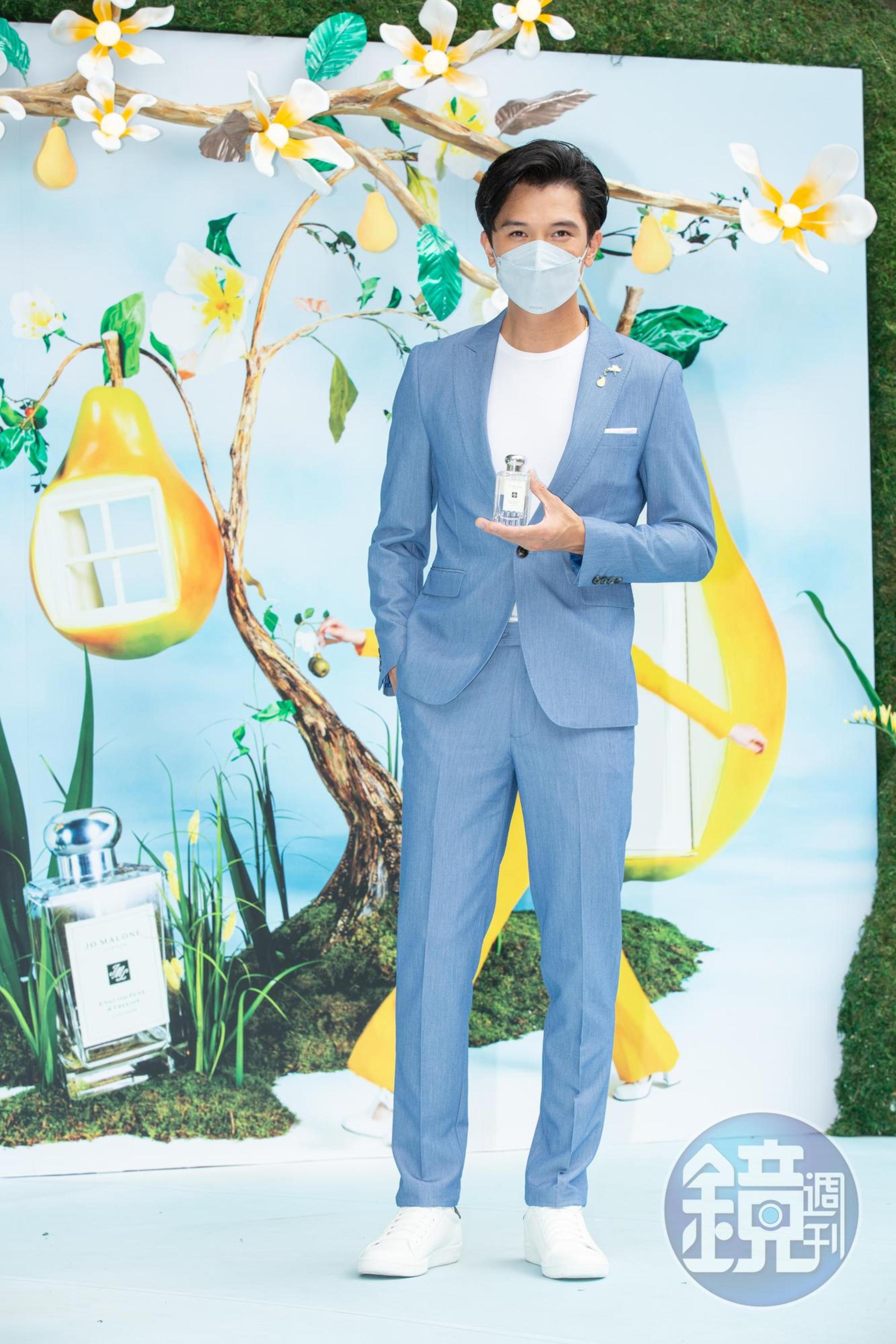邱澤現身JO MALONE為慶祝英國梨與小蒼蘭上市10週年，在遠東SOGO忠孝館中大門廣場打造的快閃花園。