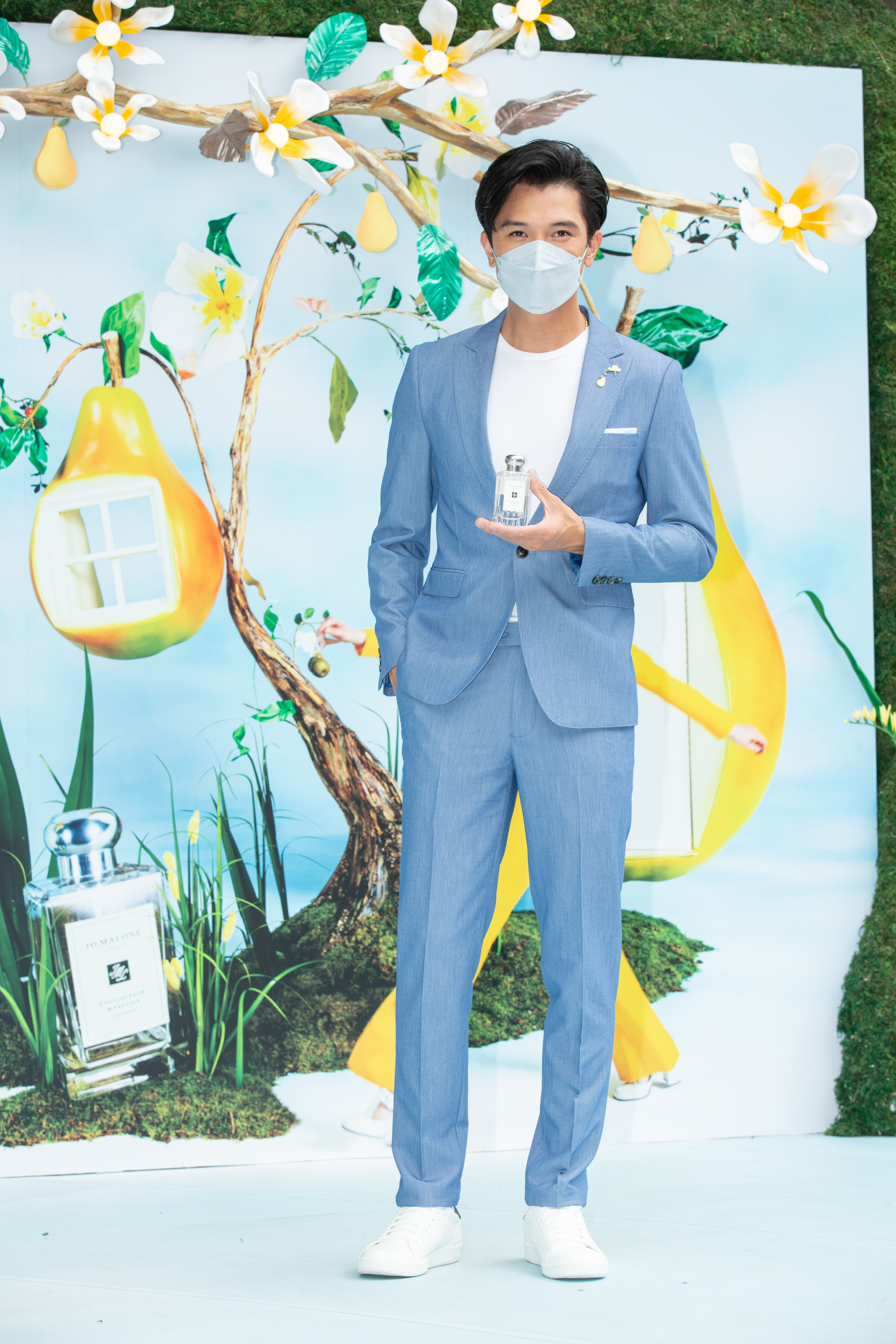 邱澤現身JO MALONE為慶祝英國梨與小蒼蘭上市10週年，在遠東SOGO忠孝館中大門廣場打造的快閃花園。