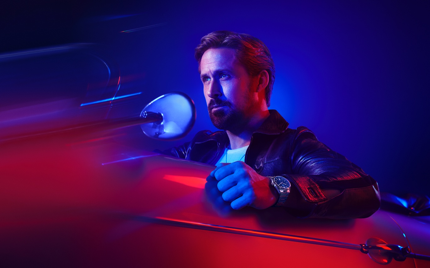 萊恩葛斯林承認跟小孩一起居家隔離，讓他在家演戲逗小孩的時間，加起來遠超過這輩子拍戲的時間。（TAG Heuer提供）