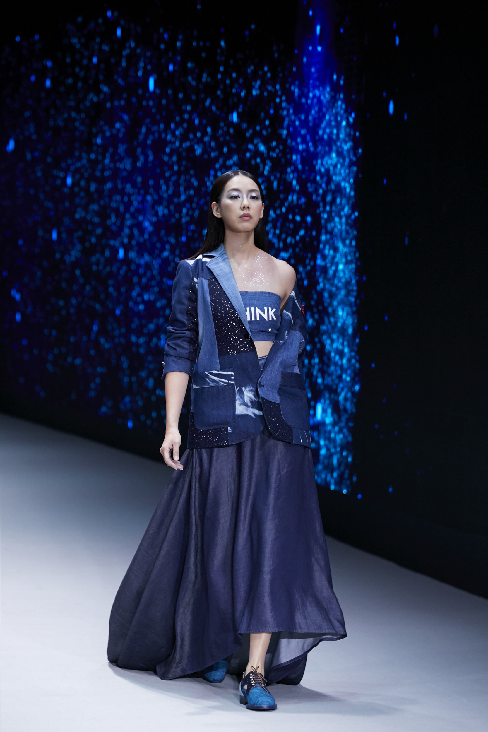 林可彤第二胎產後首度亮相獻給了Story Wear，更擔任開場。（Story Wear提供）
