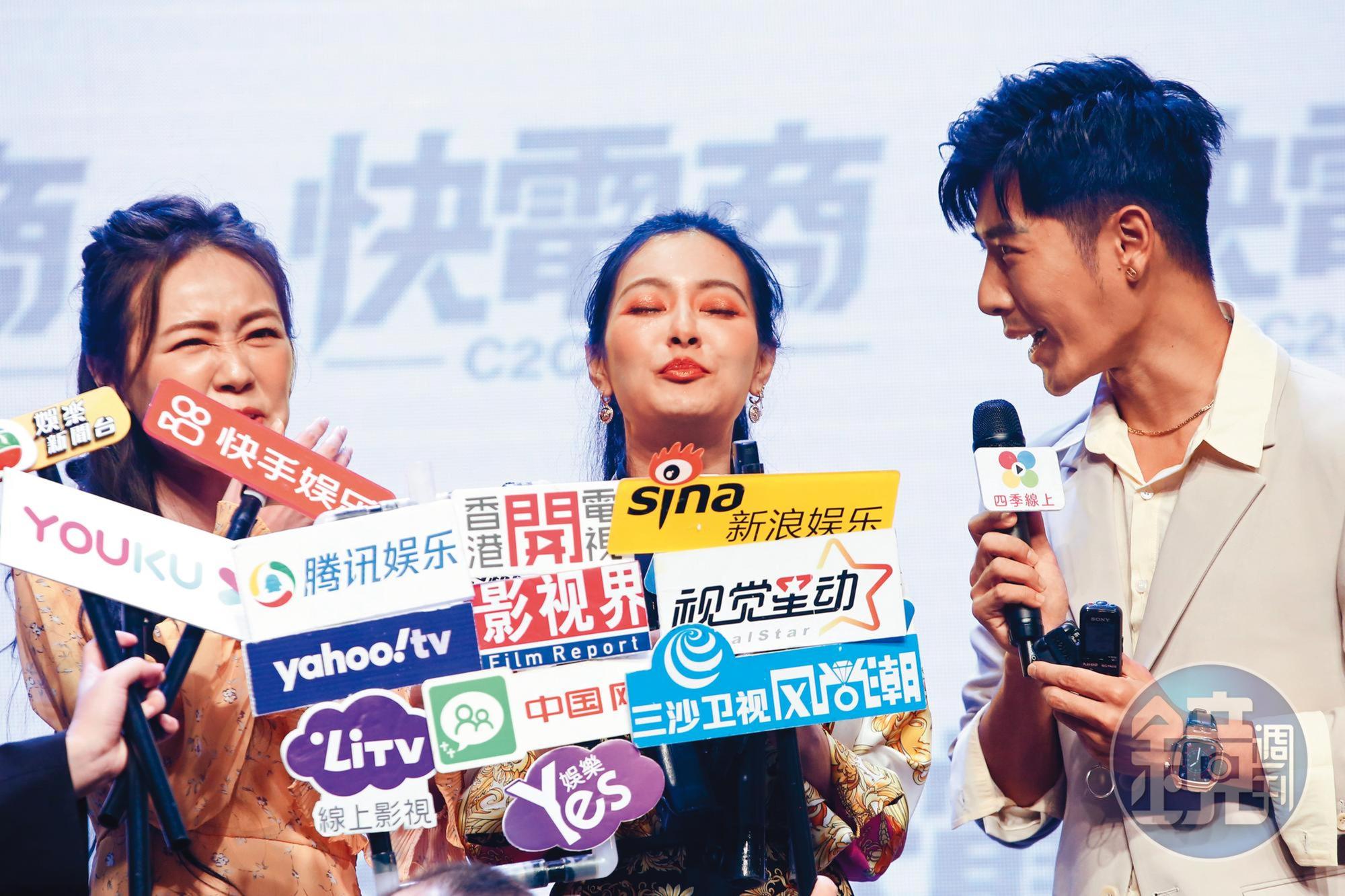 王思佳(中)產後幫丫頭(左)、森田(右)站台,沒好氣說道,母乳脹到「下樓梯要捧著」。