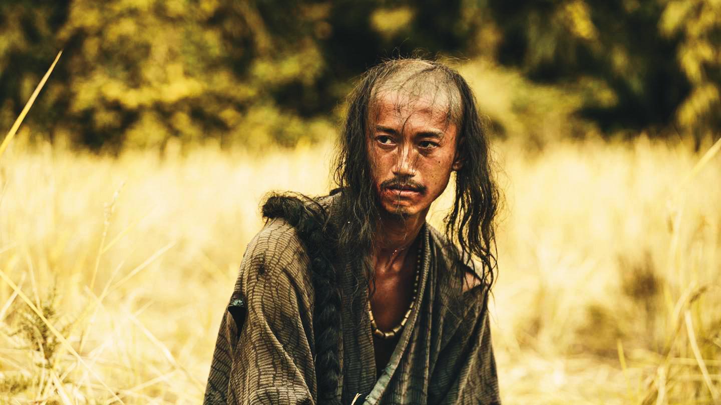 吳慷仁為了演出電視劇《斯卡羅》中社寮聚落的水仔,刻意暴瘦演出,模樣駭人。(翻攝自吳慷仁臉書)