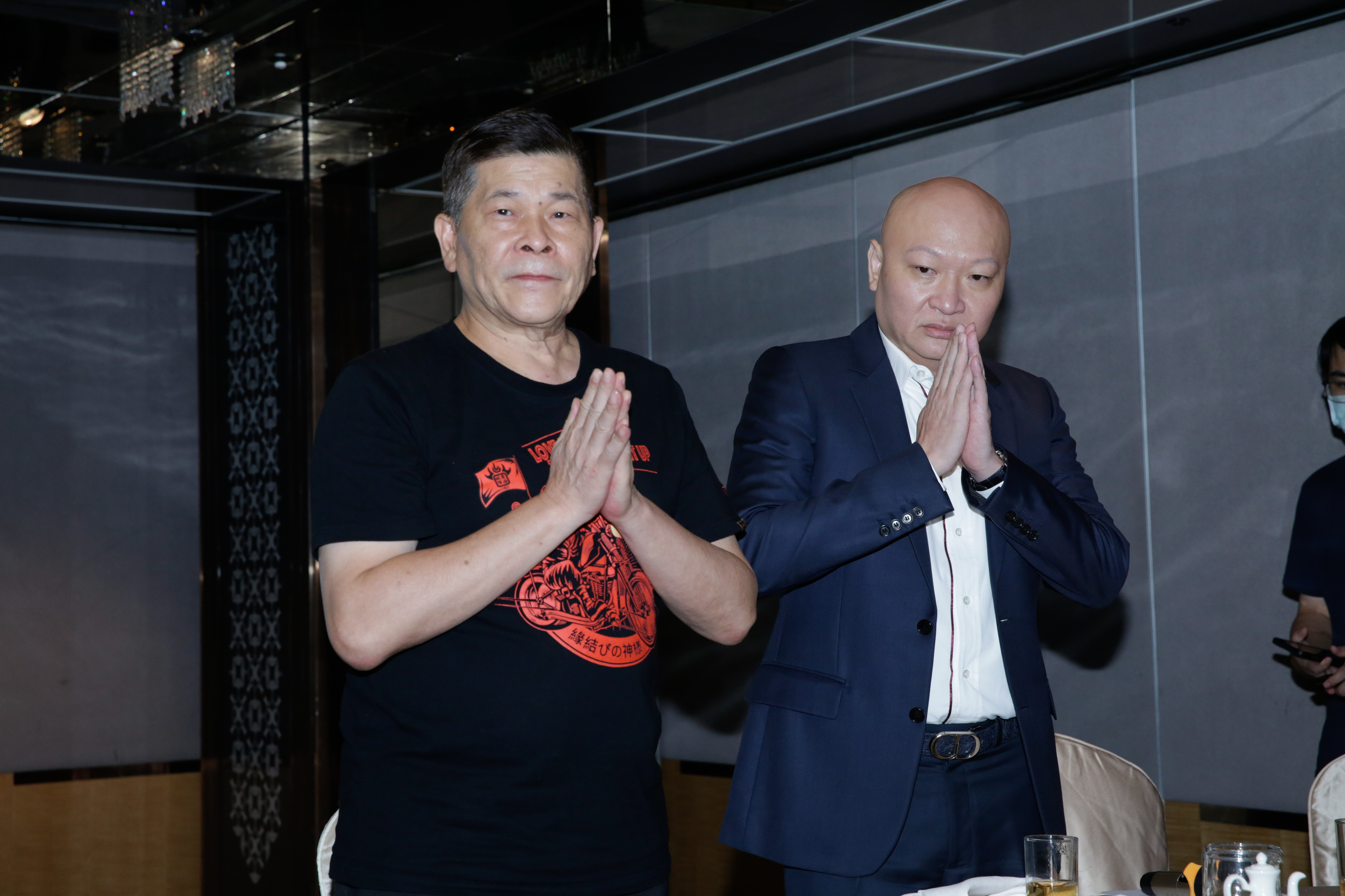 林董多次出面為澎恰恰聲援,並發下豪語,一年後剩下債務都由他來還。