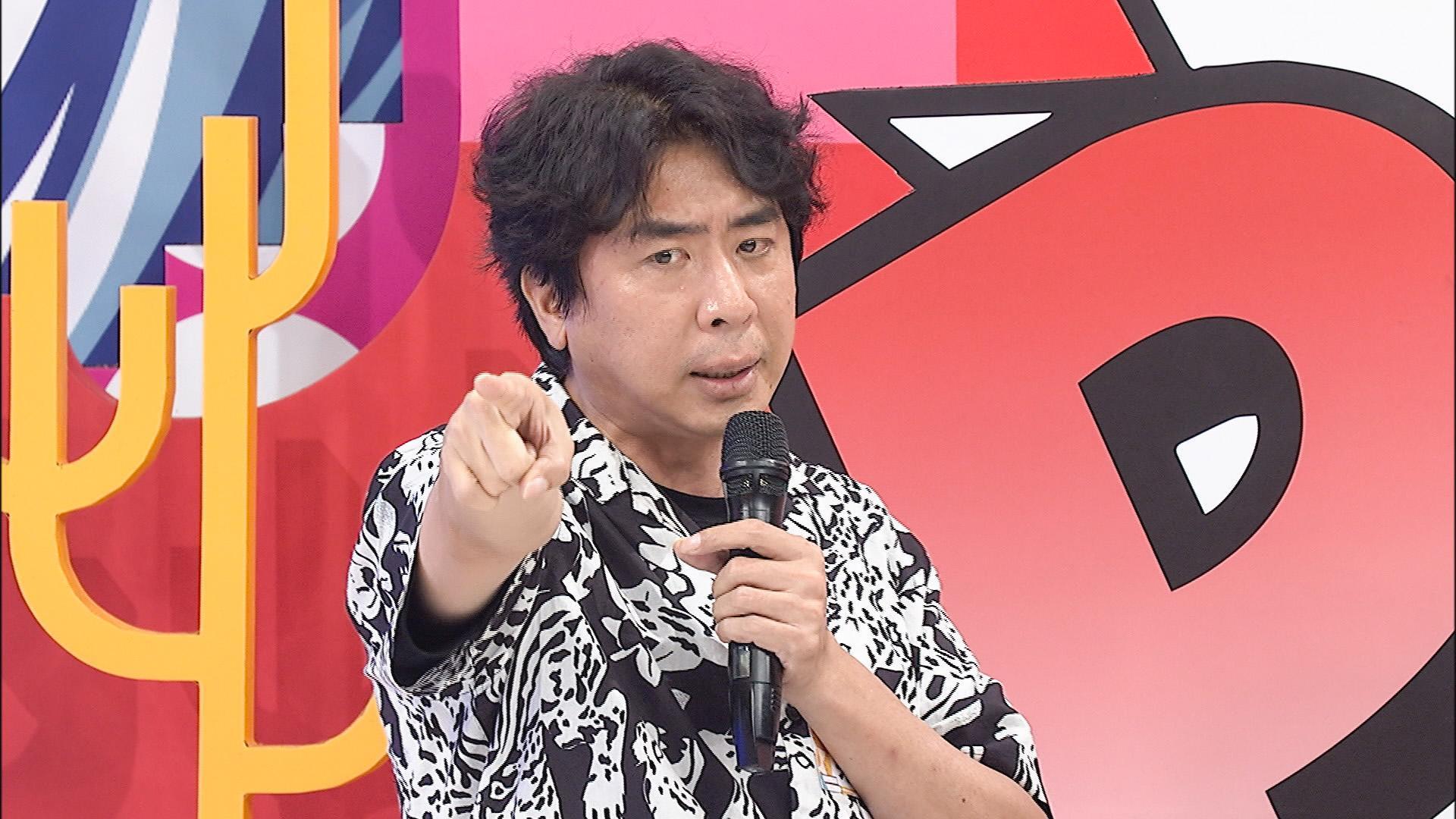 梁賀群當節目製作人時,曾把Selina電到臉部、雙手麻痺,一度在鏡頭前落淚。(中天提供)