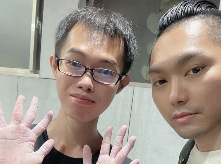 連千毅宣布從今起「冰凍」鄧佳華一週，如再不自制、不順從經紀人安排，「直接在網路業界封殺」。（翻攝自鄧佳華臉書）