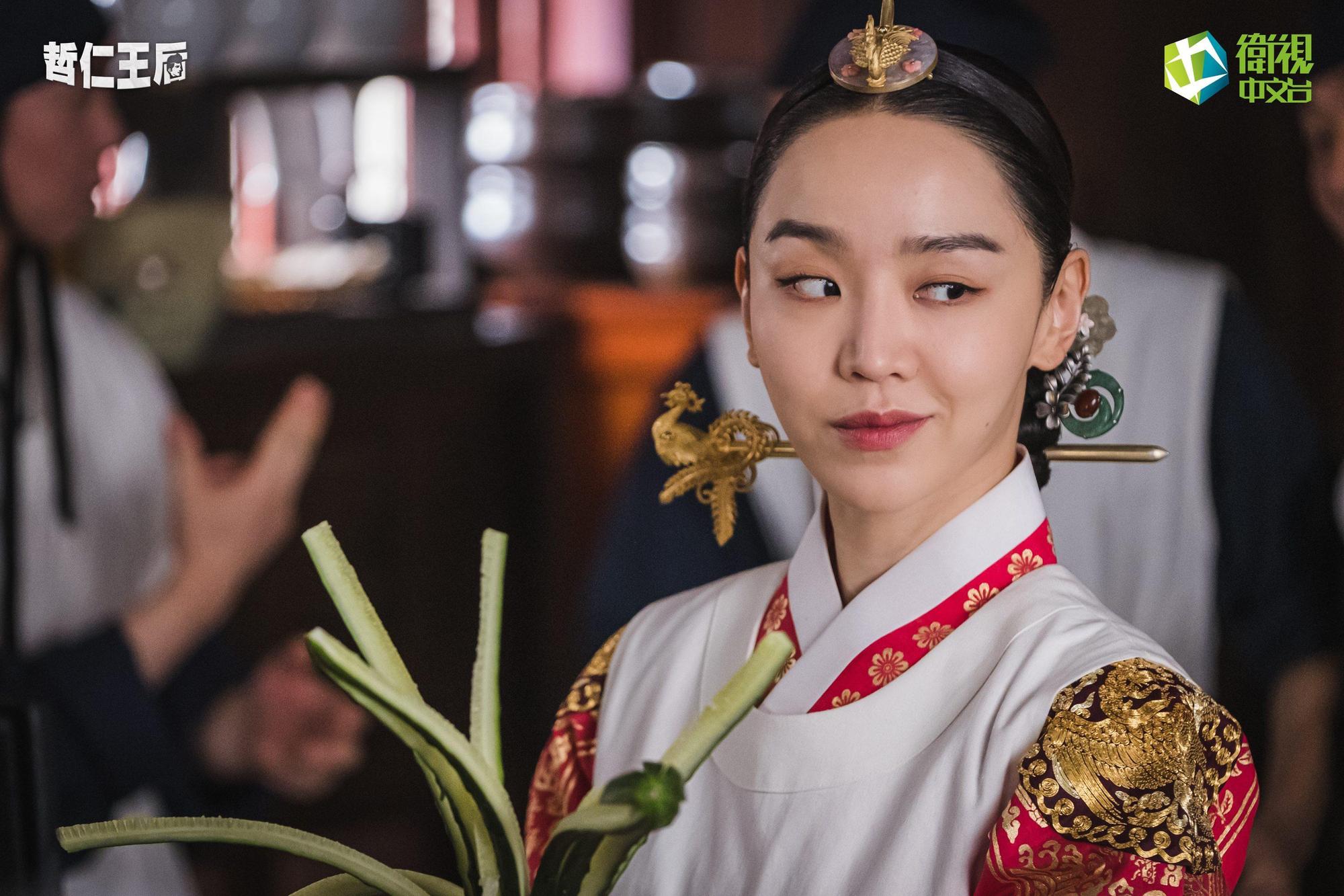 申惠善以《哲仁王后》入圍百想藝術大賞女主角獎。(衛視中文台提供)