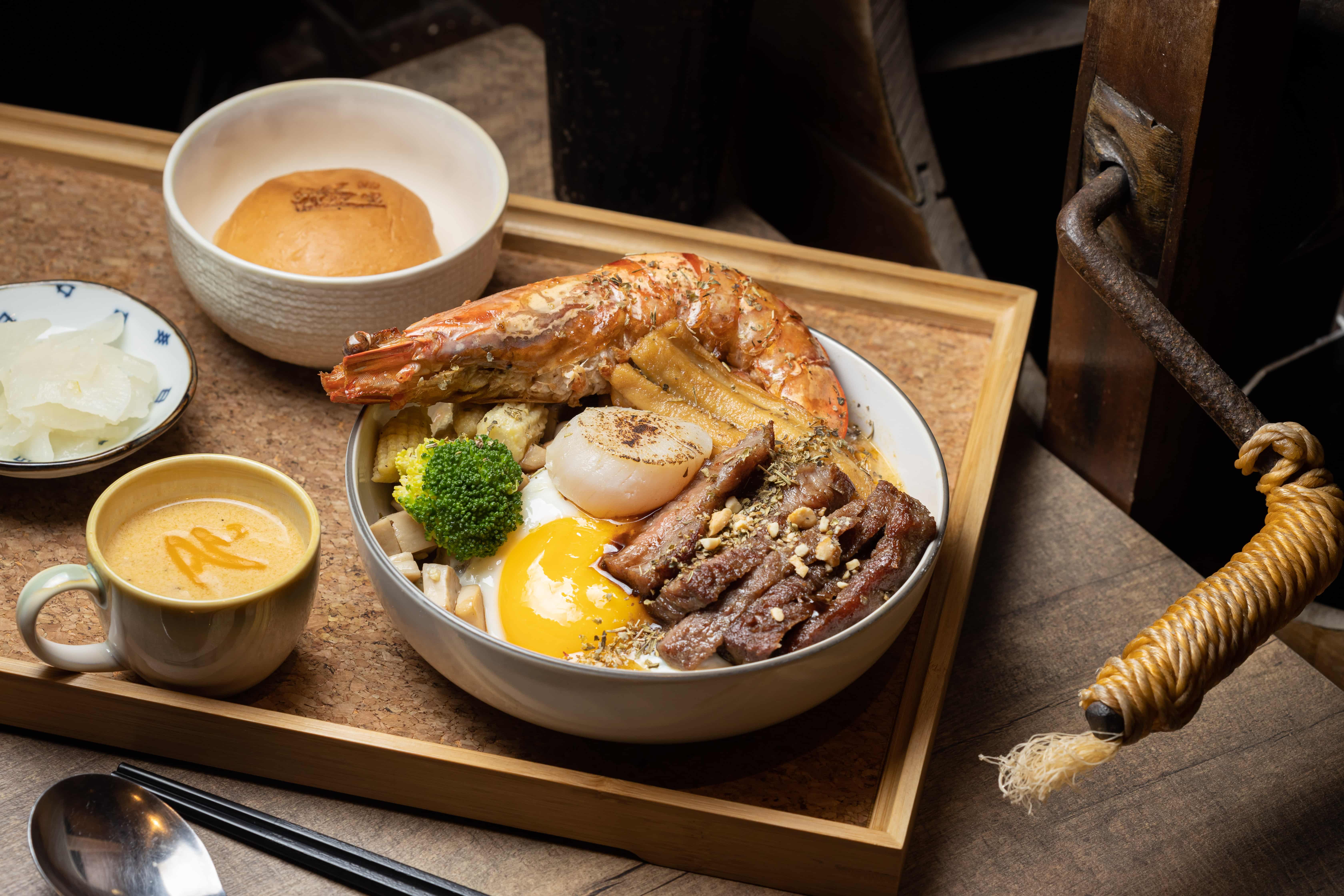 這樣的分量太危險，差點讓人以為要吃辦桌了。