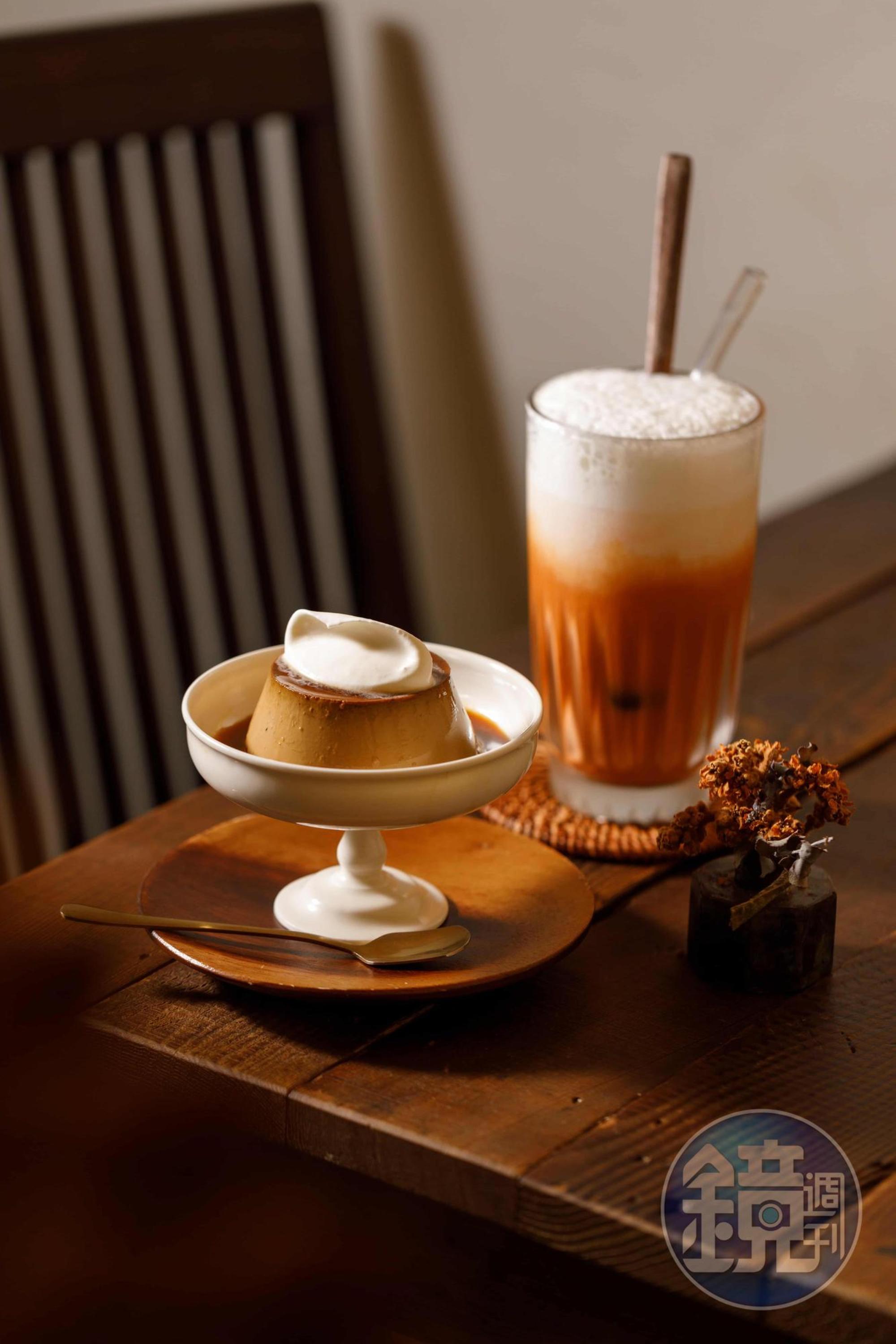 有鮮奶霜的「厚霜手標泰式奶茶」(後,159元/杯),及「有機紅玉紅茶布丁與蜂蜜香緹」(前,109元/份)是必點。