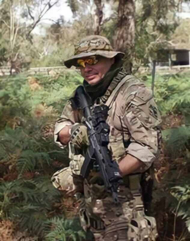 從軍多年的東尼退伍後，身心狀況疑似相當不佳。（翻攝Tony Wittman Facebook）