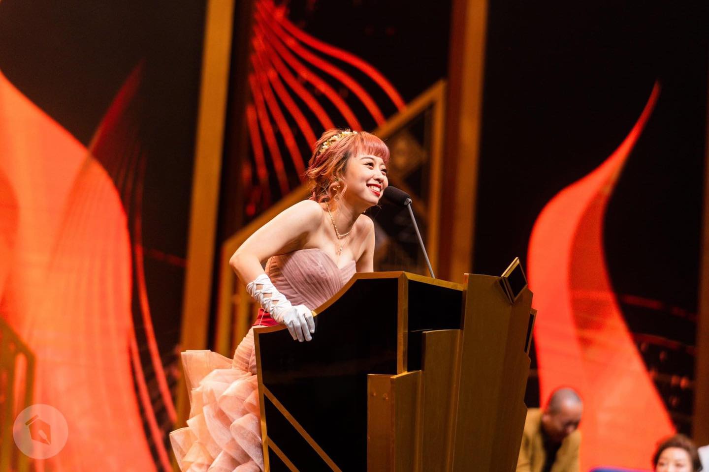 「屠龍記」事件落幕，龍龍因此在普羅大眾裡有了知名度。（翻攝STR Network薩爾泰娛樂）