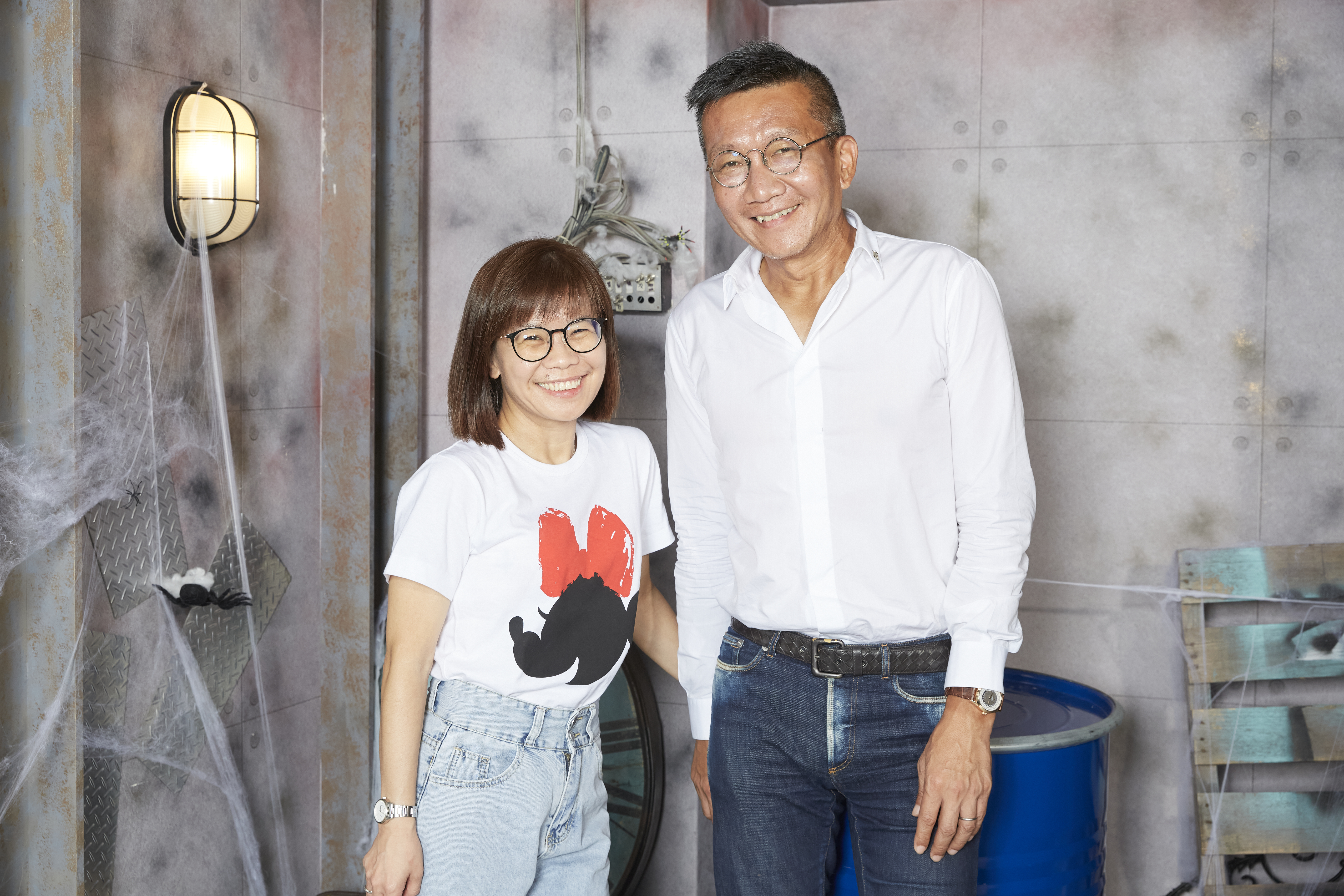 旭瑞文化傳媒投資董事長王冠中(右)成立拉普星球,以打造LARP遊戲生態圈為目標,由藝能中心副總經理王莉茗(左)負責統籌執行。