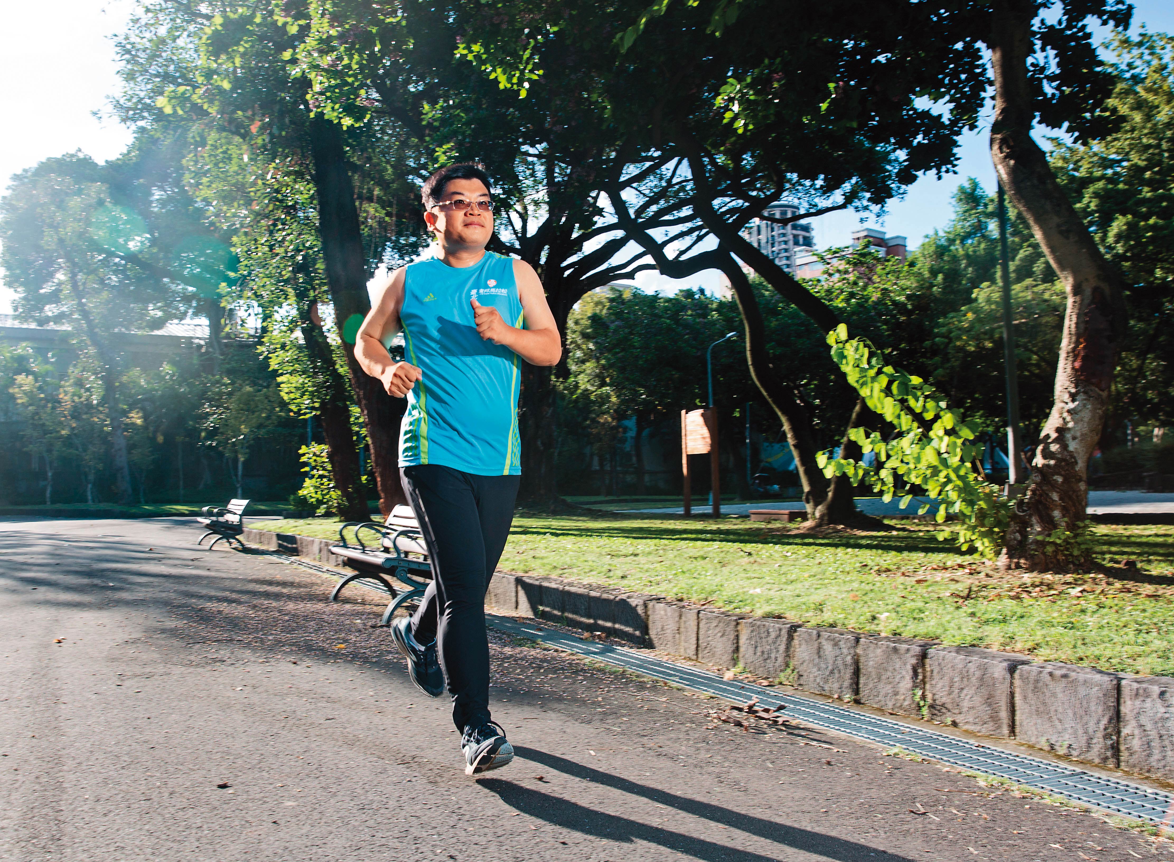 阿福說，投資就像跑馬，必須要靠穩定的配速才能到達終點。