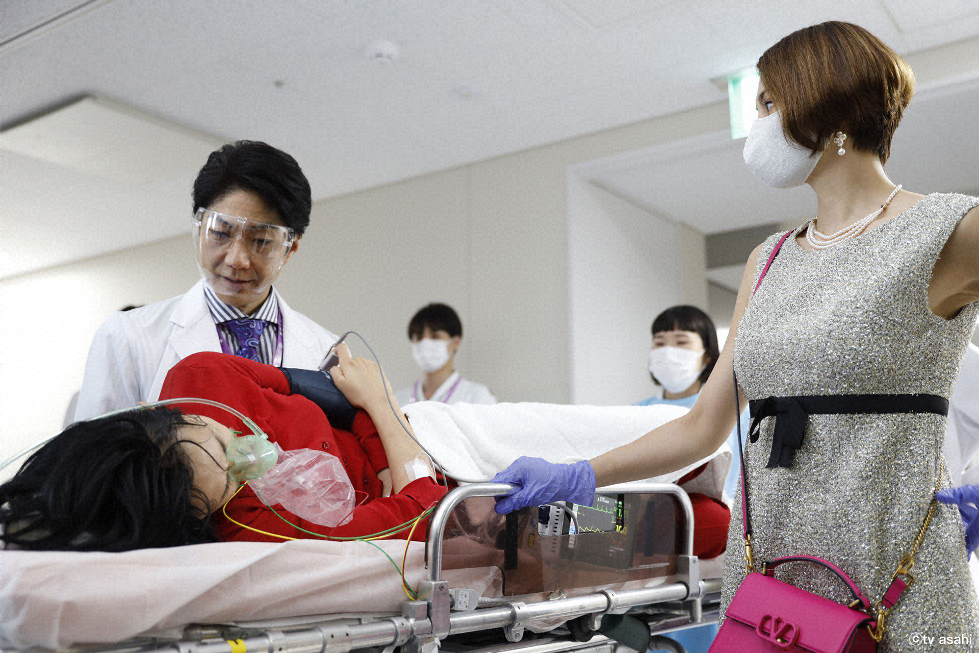 《派遣女醫X》第7季首集展現出的超高防疫規格，成為日本醫療劇全新典範。（friDay影音提供）