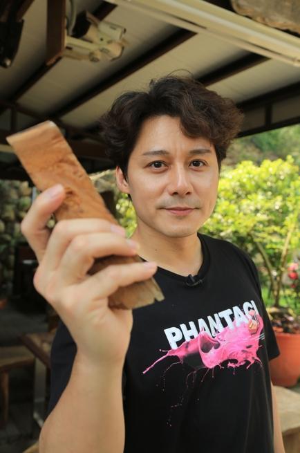 《出發吧!鐵三角》主持人廖科溢。（亞洲旅遊台提供）