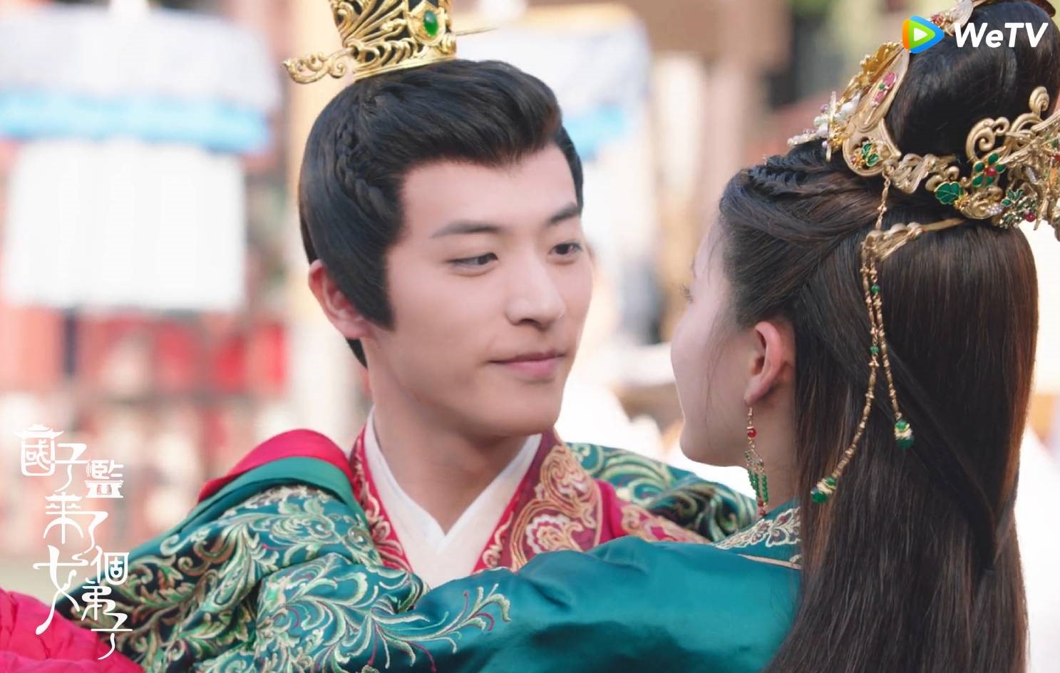 趙露思第一次被輕鬆公主抱覺得相當得意。（WeTV提供）