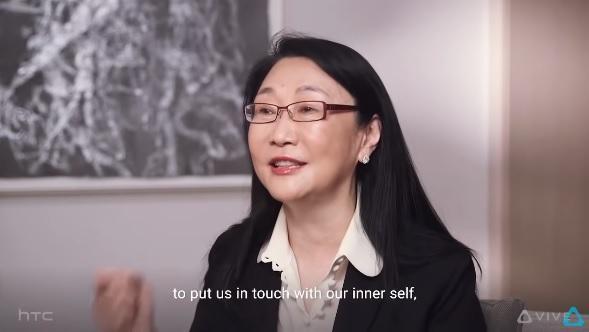 王雪紅深耕VR領域6年，推出VIVE Flow新品挑戰元宇宙商機。（翻攝自YouTube HTC VIVE）
