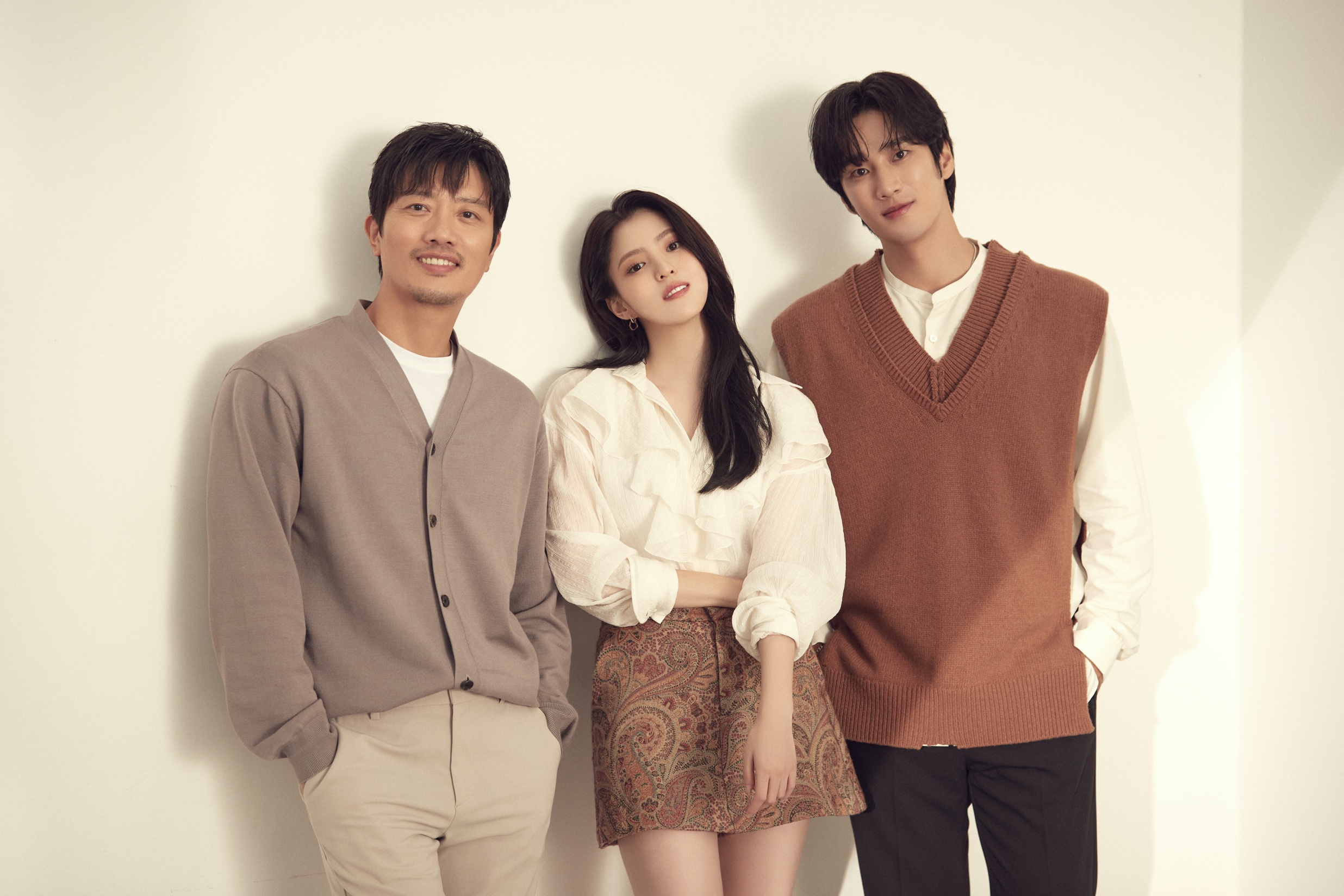 《以吾之名》主演朴熹洵（左起）、韓韶禧與安普賢接受台灣媒體訪問。（Netflix提供）