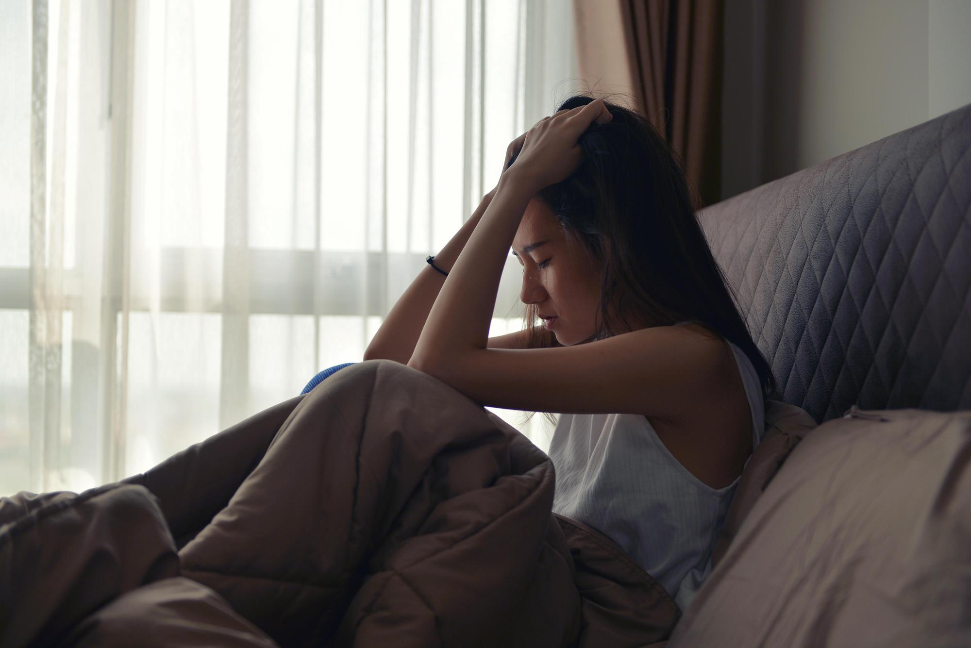一名女學生心痛表示，自己慘遭認識5年的閨密背叛，背地裡和她前男友偷偷往來。（示意圖非當事人，東方IC）