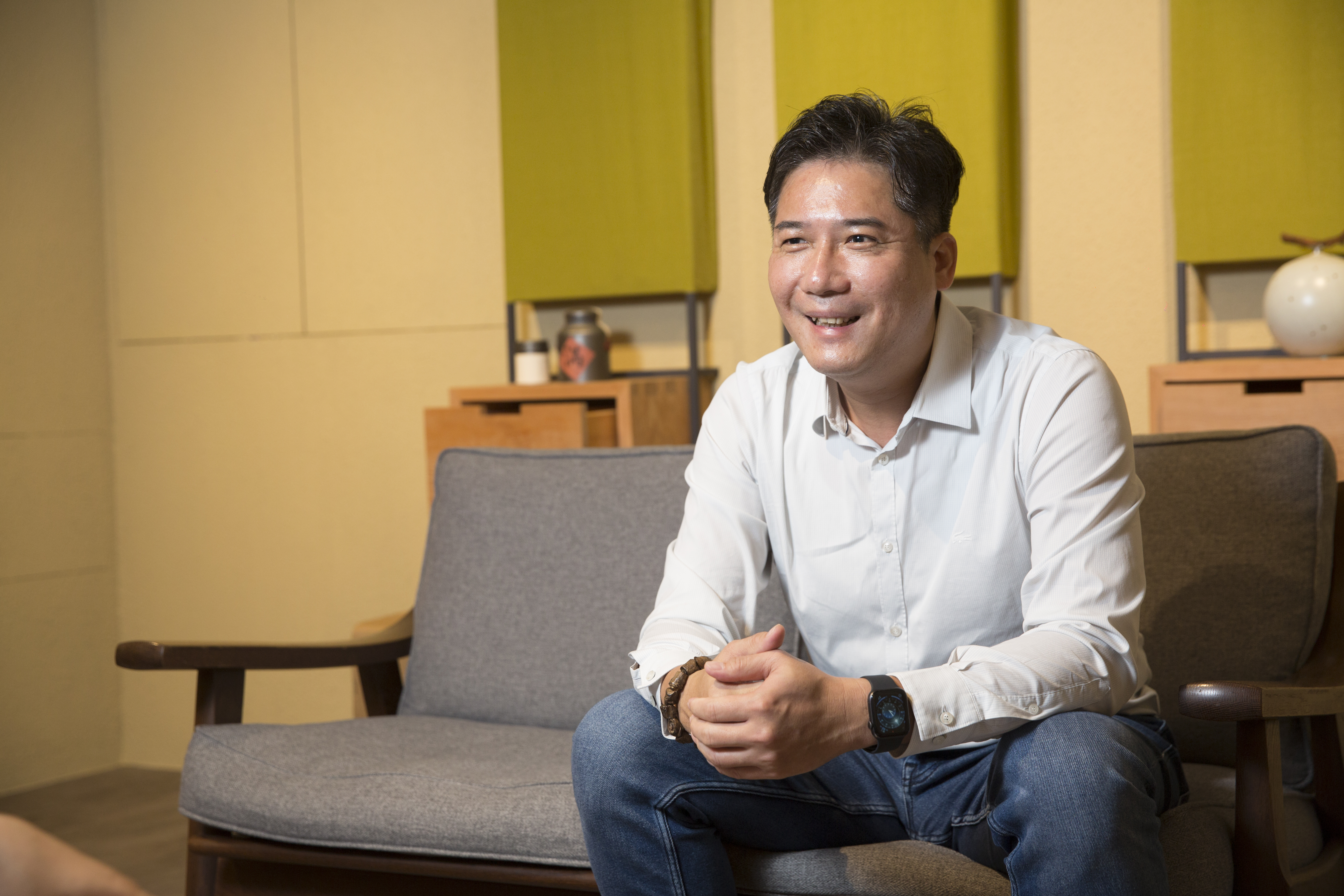 林建燁42歲結婚，太太是迷客夏創始店店長的同學。他雖晚婚，但生子速度卻超英趕美，如今已是4寶爸。