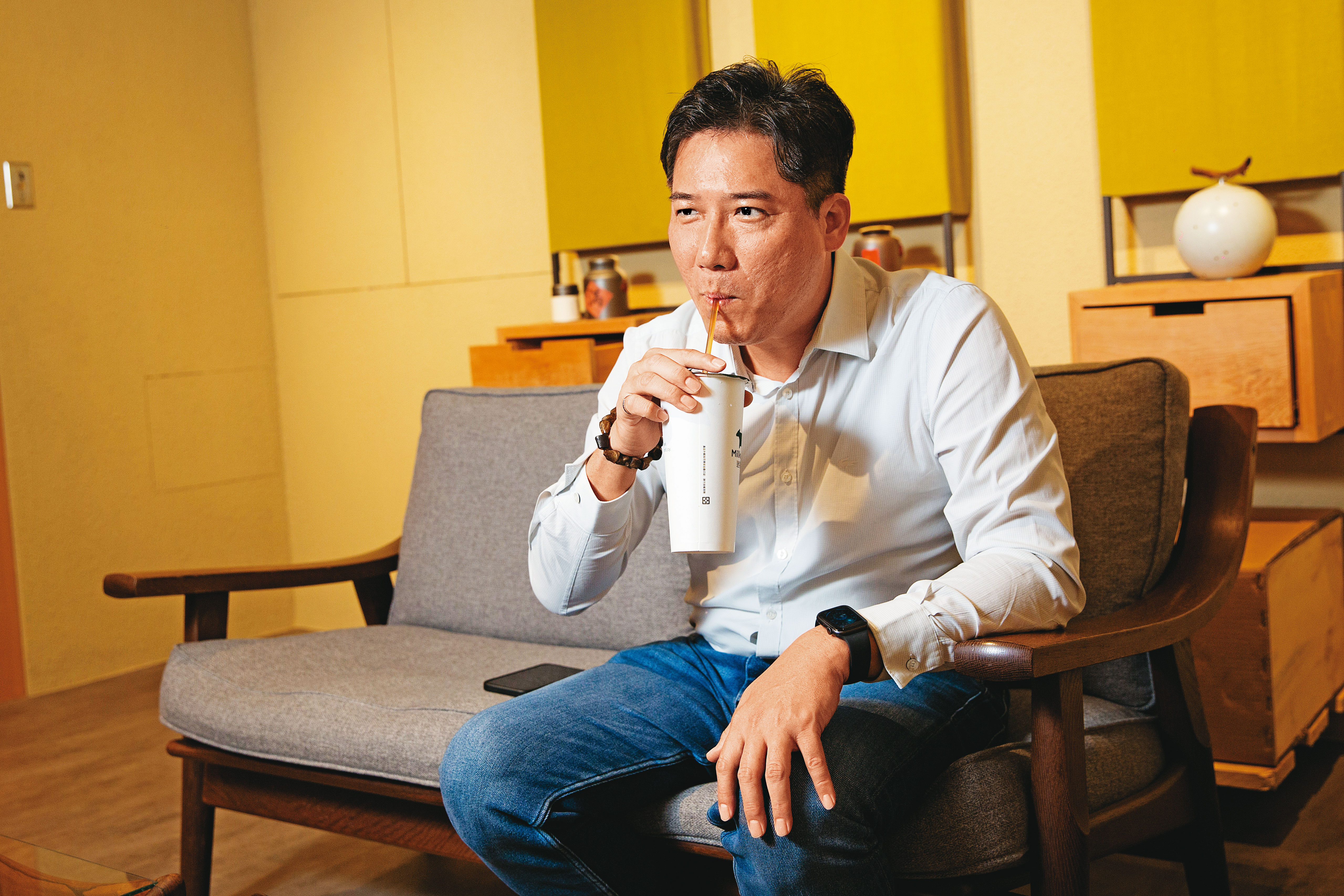 1天要喝至少3杯自家茶飲的林建燁認為,賣手搖飲得做自己敢喝的飲料。