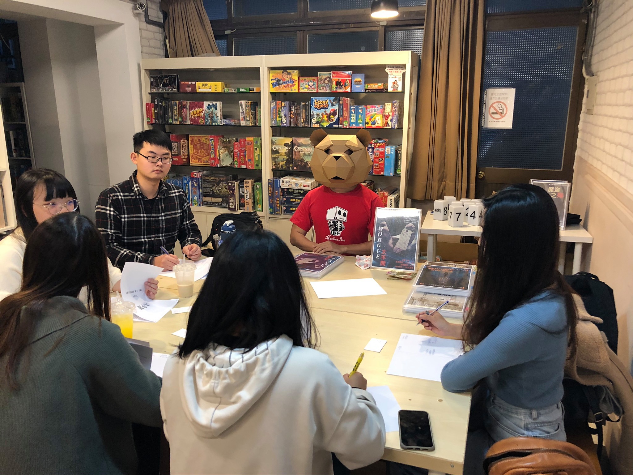 台灣有些LARP場館轉型自經營密室逃脫遊戲的工作室，每家規模從1至 3個房間不等。（翻攝自桌上有戲玩空間粉絲專頁）