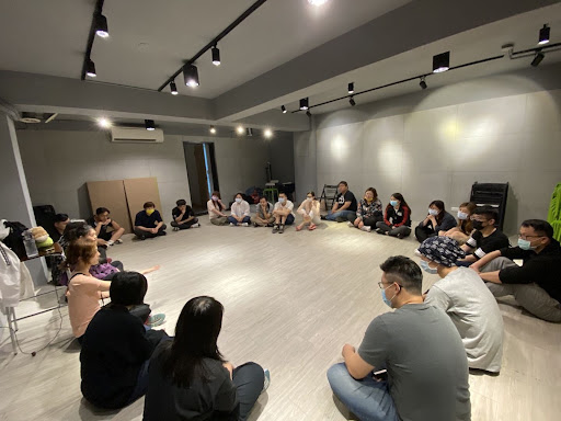 拉普星球的主持人有正職與兼職兩種，部分召募自有興趣、表演欲強的玩家。 （拉普星球提供）