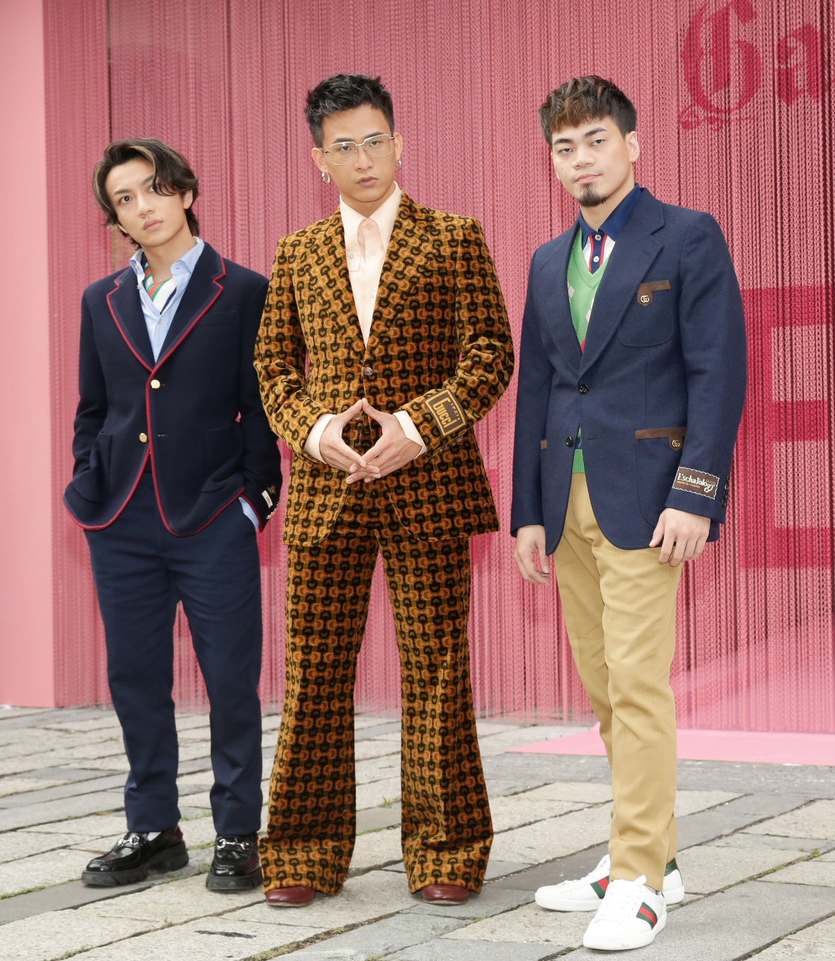 「茄子蛋」於2012年創團，由主唱兼鍵盤手阿斌、吉他手阿德及阿任組成，2018年獲得金曲獎最佳台語專輯獎與最佳新人獎。