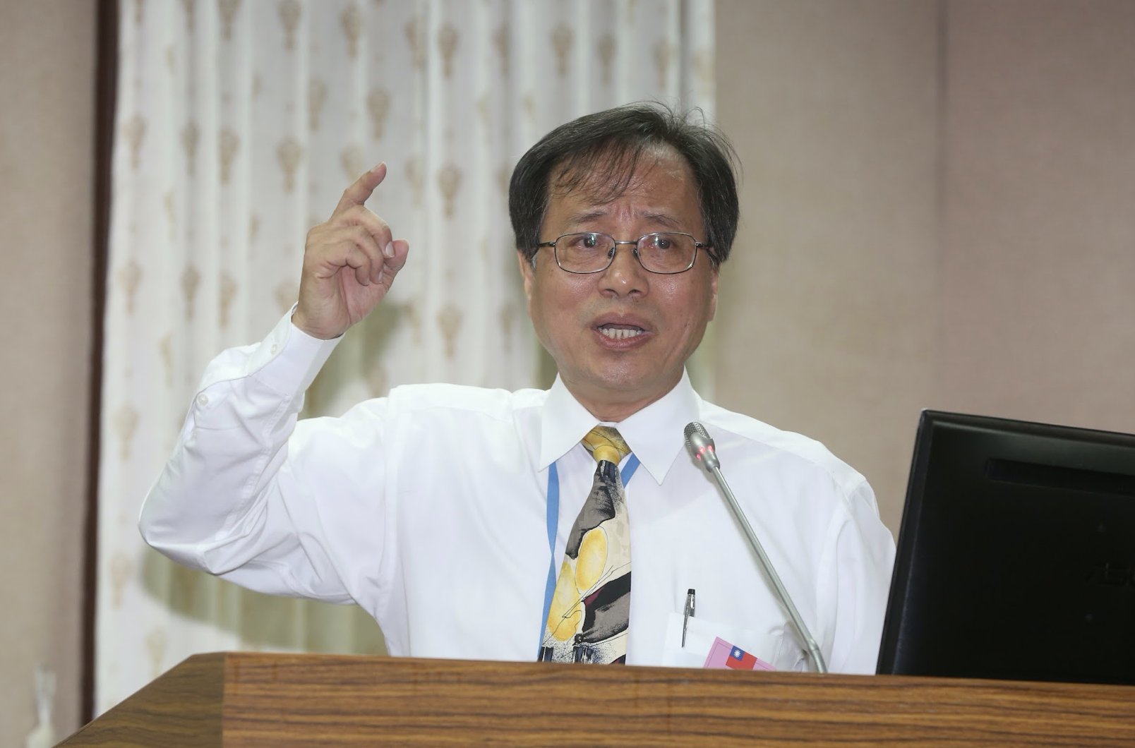 全國公務人員協會前理事長李來希力挺顏寬恒發言，並指「雖然書讀的不多」引熱議。（資料照）