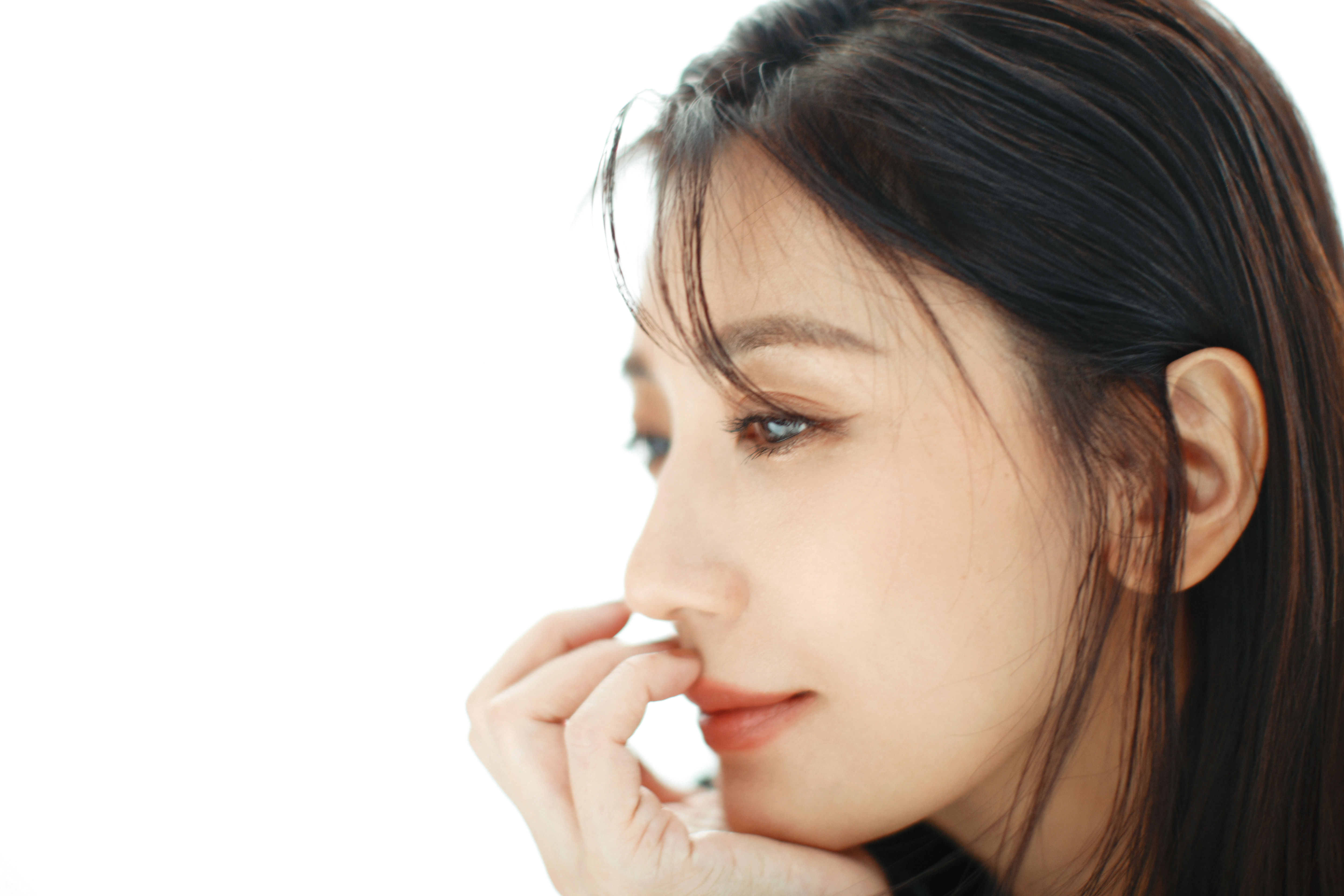 賈靜雯愛美，對於自己要在大銀幕血淋淋地演出瘋樣，她坦承很焦慮。但導演鍾孟宏對她說：「妳的表演跟狀態，會讓人看到妳很多的真實。」