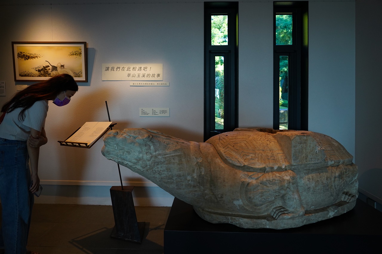 館藏包含宗教文物、生活器皿與裝飾性展物。