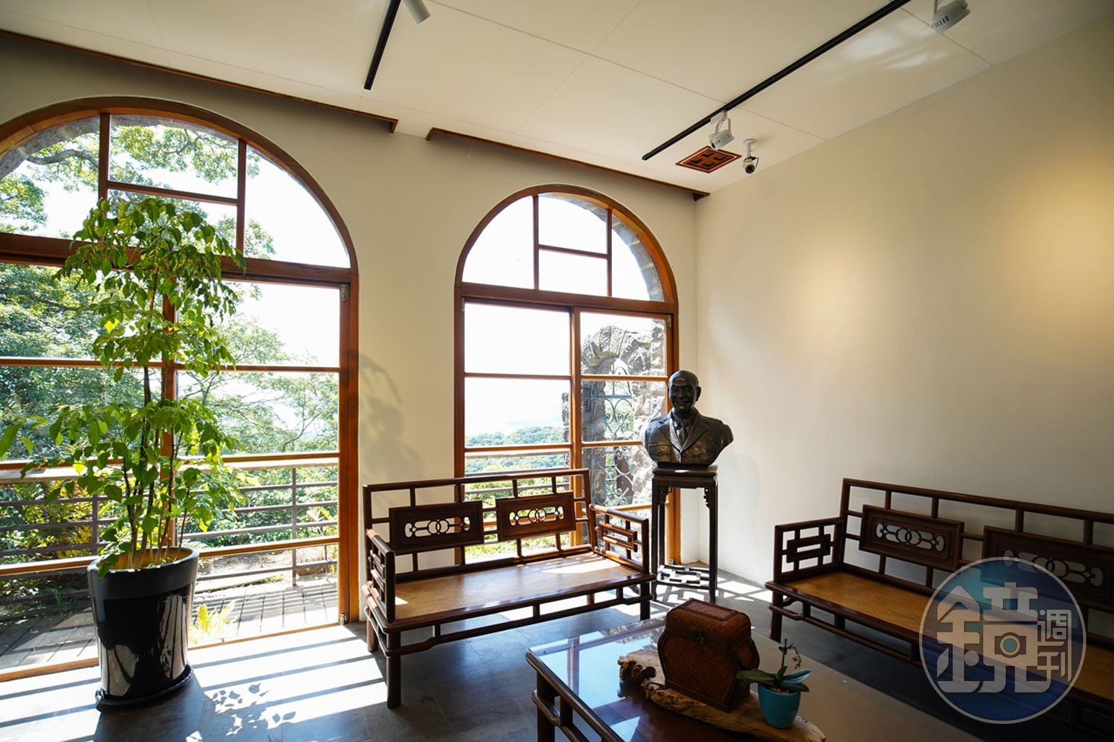 秋遊草山5】登高眺市景遙想風華總統行館品嘗懷舊中式下午茶- 鏡週刊Mirror Media