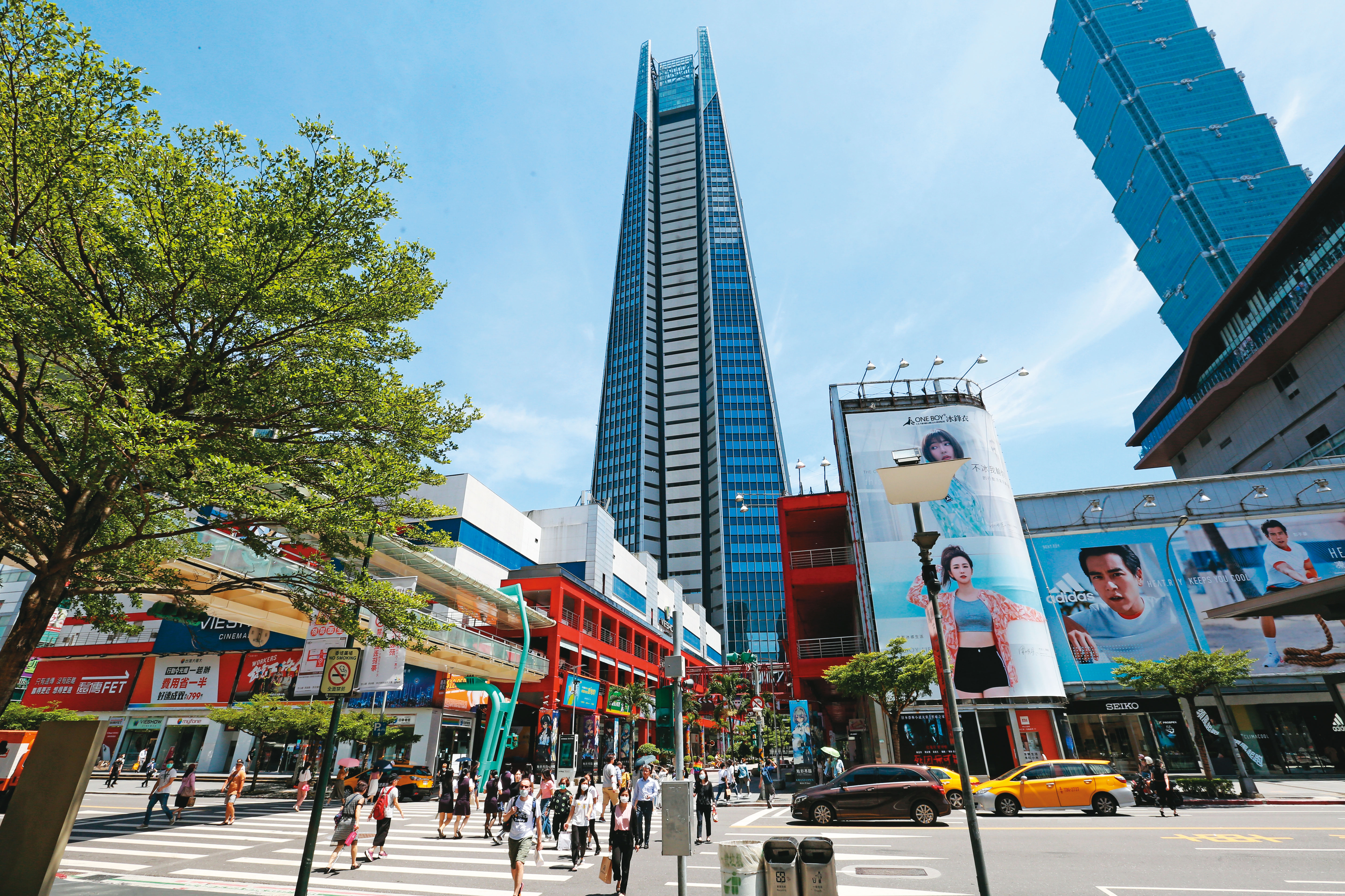 辦公室位於台北南山微風大樓的無極資本公司，成為高雄鋼鐵人最大股東。